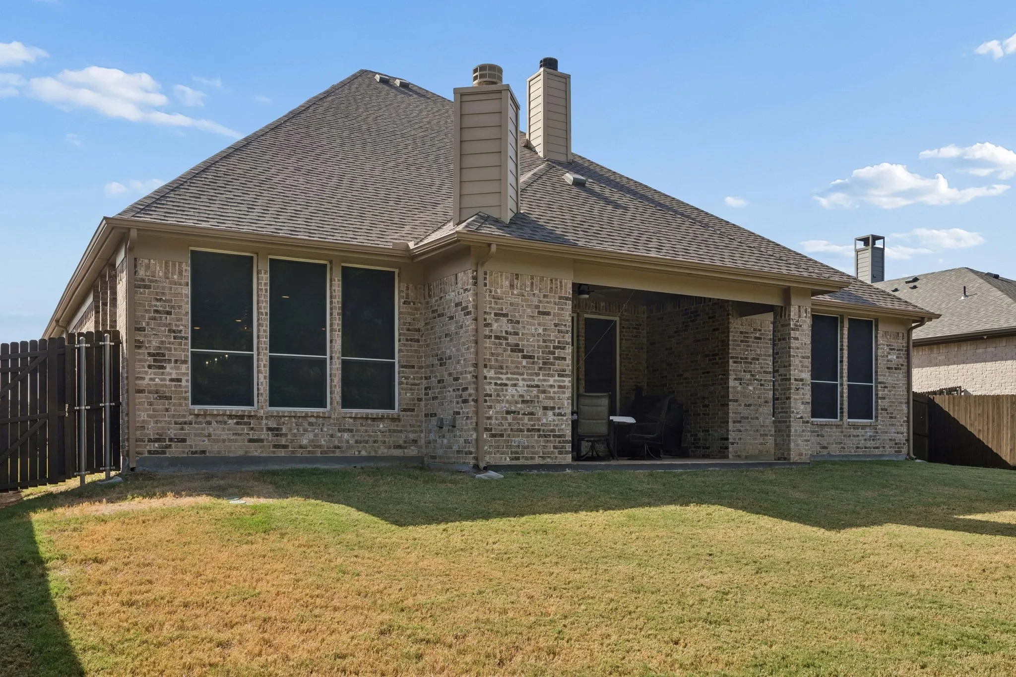 Single Family Residence For Sale in Denton County , 1713 Angus Drive, Little Elm, Texas 75068, 3 Bedroom, 3 Bathroom, 2 Garage spaces, 2,917 Sqft, built in 2018, mls#21391285, Real Estate Agent in Little Elm, Homes For Sale in Denton county, Homes For Sale in Little Elm, Realtor in Little Elm Texas, Real Estate Brokerage Independent Realty Texas, Luminita Cordes Realtor