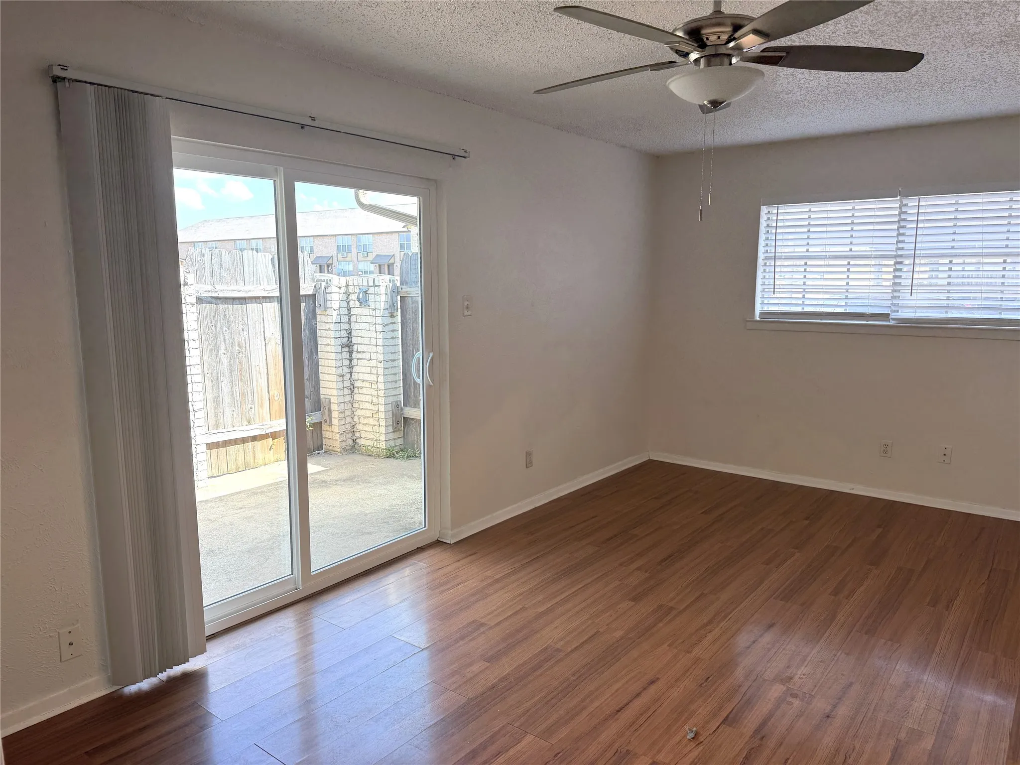 Quadruplex For Rent in Tarrant County , 726 E Pecan Street, Hurst, Texas 76053, 1 Bedroom, 1 Bathroom, Garage spaces, 788 Sqft, built in 1971, mls#21391321, Real Estate Agent in Hurst, Homes For Rent in Tarrant county, Homes For Rent in Hurst, Realtor in Hurst Texas, Real Estate Brokerage Independent Realty Texas, Luminita Cordes Realtor