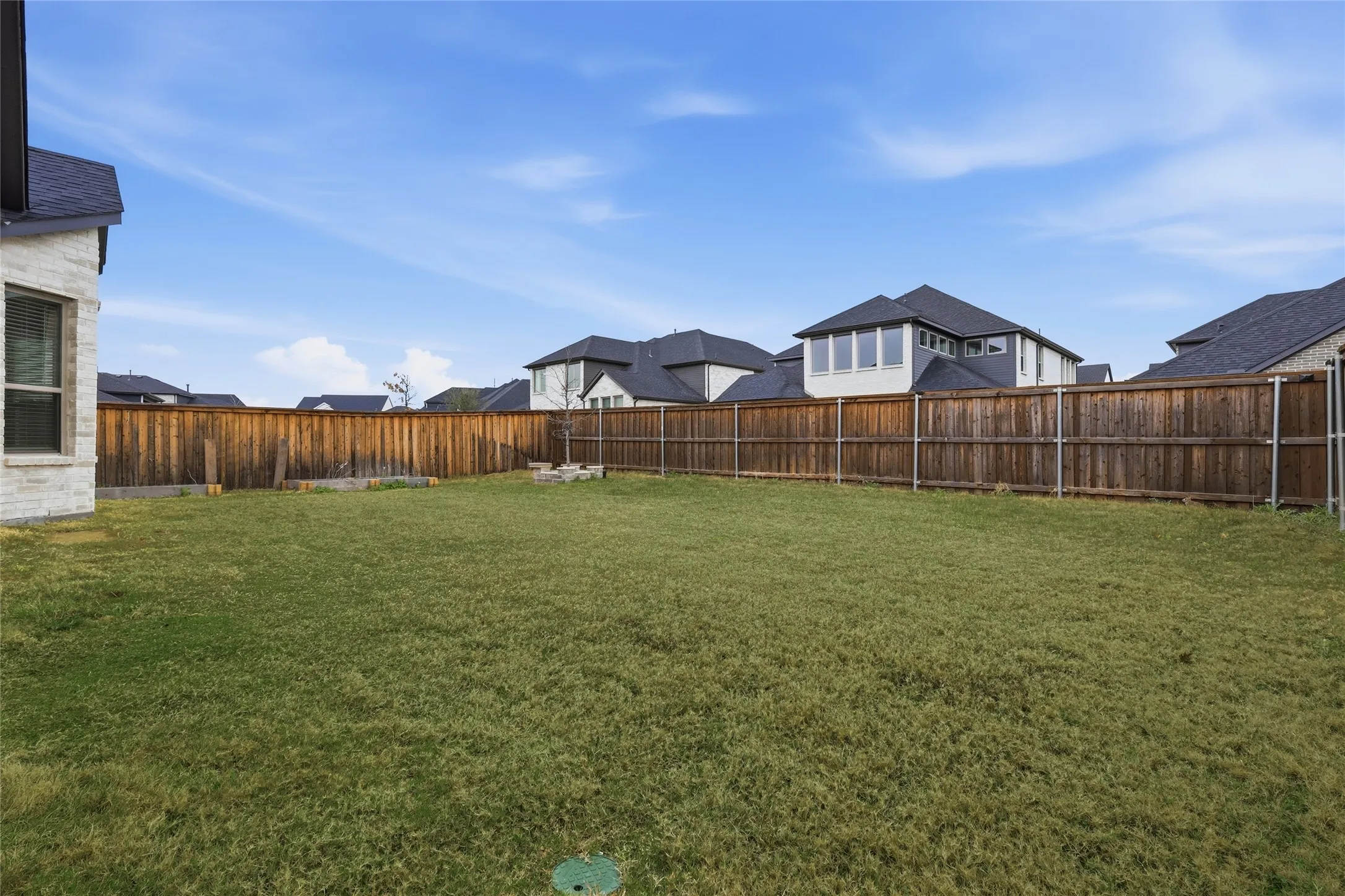 Single Family Residence For Sale in Denton County , 3681 Hollow Pine Drive, Frisco, Texas 75033, 4 Bedroom, 3 Bathroom, 2 Garage spaces, 3,186 Sqft, built in 2022, mls#21391324, Real Estate Agent in Frisco, Homes For Sale in Denton county, Homes For Sale in Frisco, Realtor in Frisco Texas, Real Estate Brokerage Independent Realty Texas, Luminita Cordes Realtor