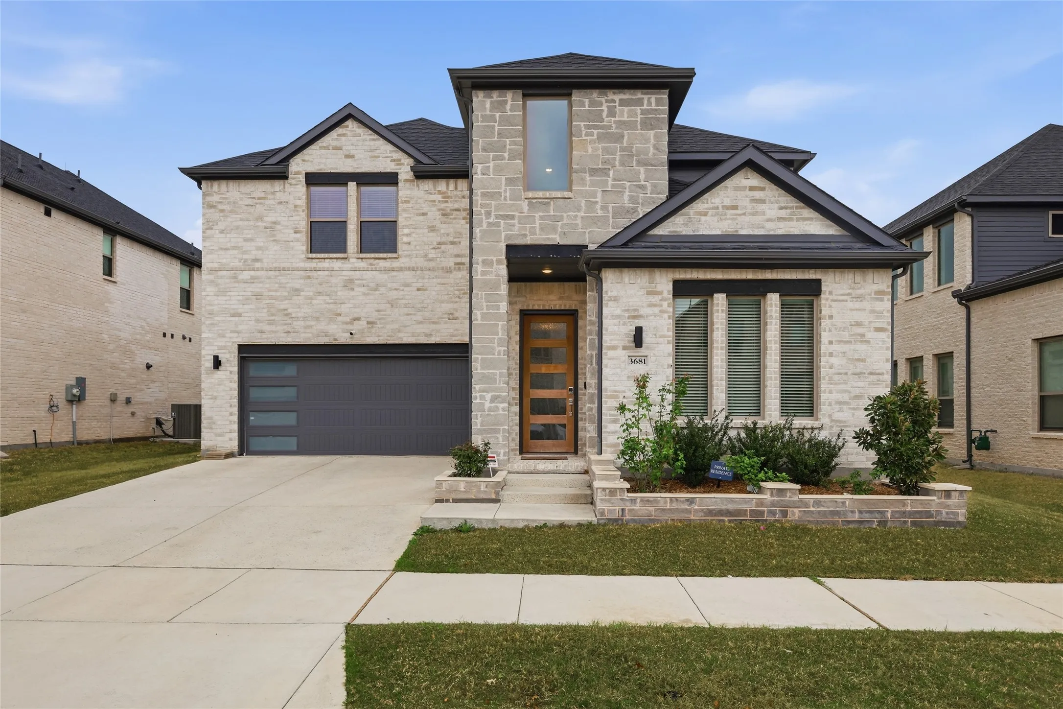 Single Family Residence For Sale in Denton County , 3681 Hollow Pine Drive, Frisco, Texas 75033, 4 Bedroom, 3 Bathroom, 2 Garage spaces, 3,186 Sqft, built in 2022, mls#21391324, Real Estate Agent in Frisco, Homes For Sale in Denton county, Homes For Sale in Frisco, Realtor in Frisco Texas, Real Estate Brokerage Independent Realty Texas, Luminita Cordes Realtor