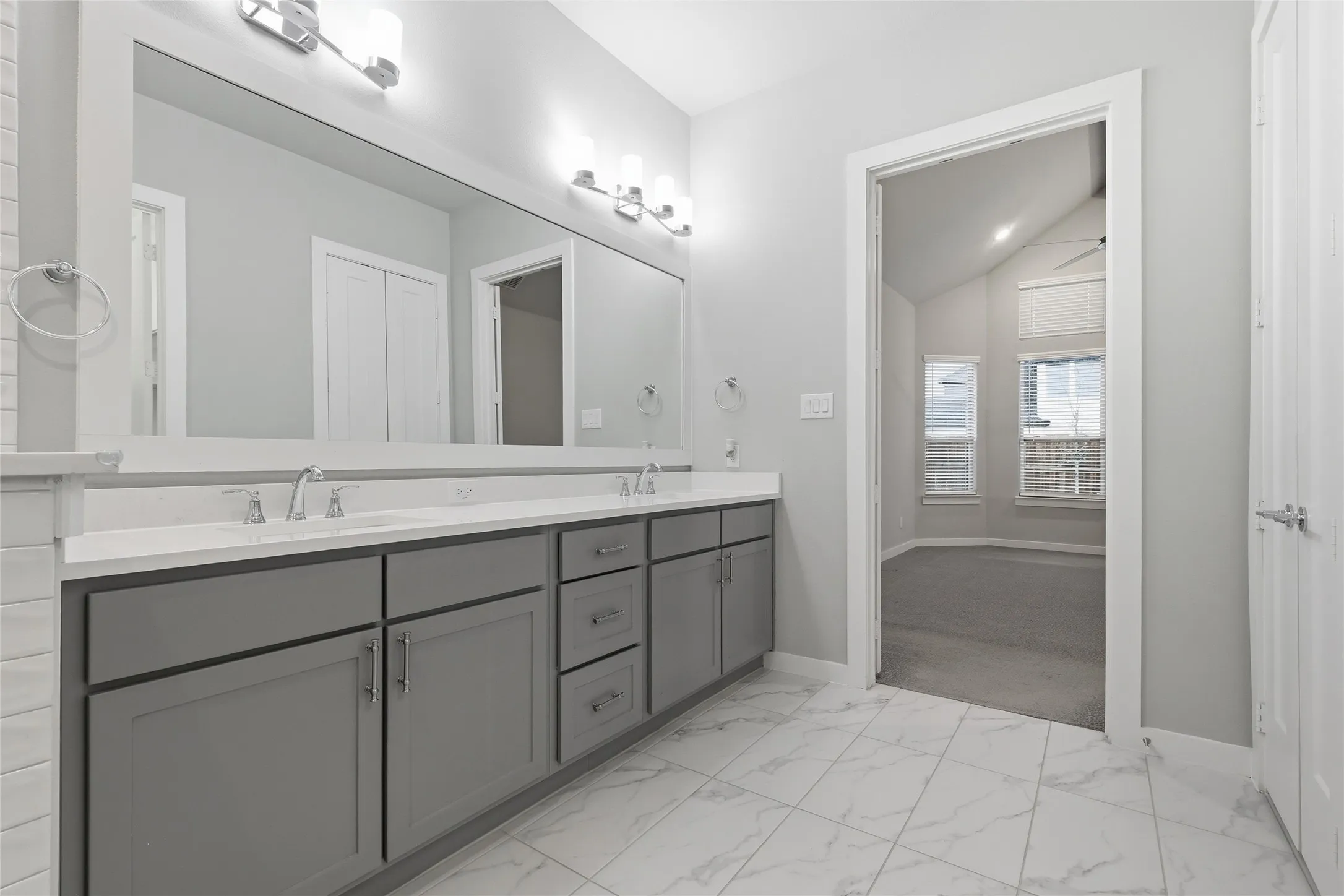 Single Family Residence For Sale in Denton County , 3681 Hollow Pine Drive, Frisco, Texas 75033, 4 Bedroom, 3 Bathroom, 2 Garage spaces, 3,186 Sqft, built in 2022, mls#21391324, Real Estate Agent in Frisco, Homes For Sale in Denton county, Homes For Sale in Frisco, Realtor in Frisco Texas, Real Estate Brokerage Independent Realty Texas, Luminita Cordes Realtor
