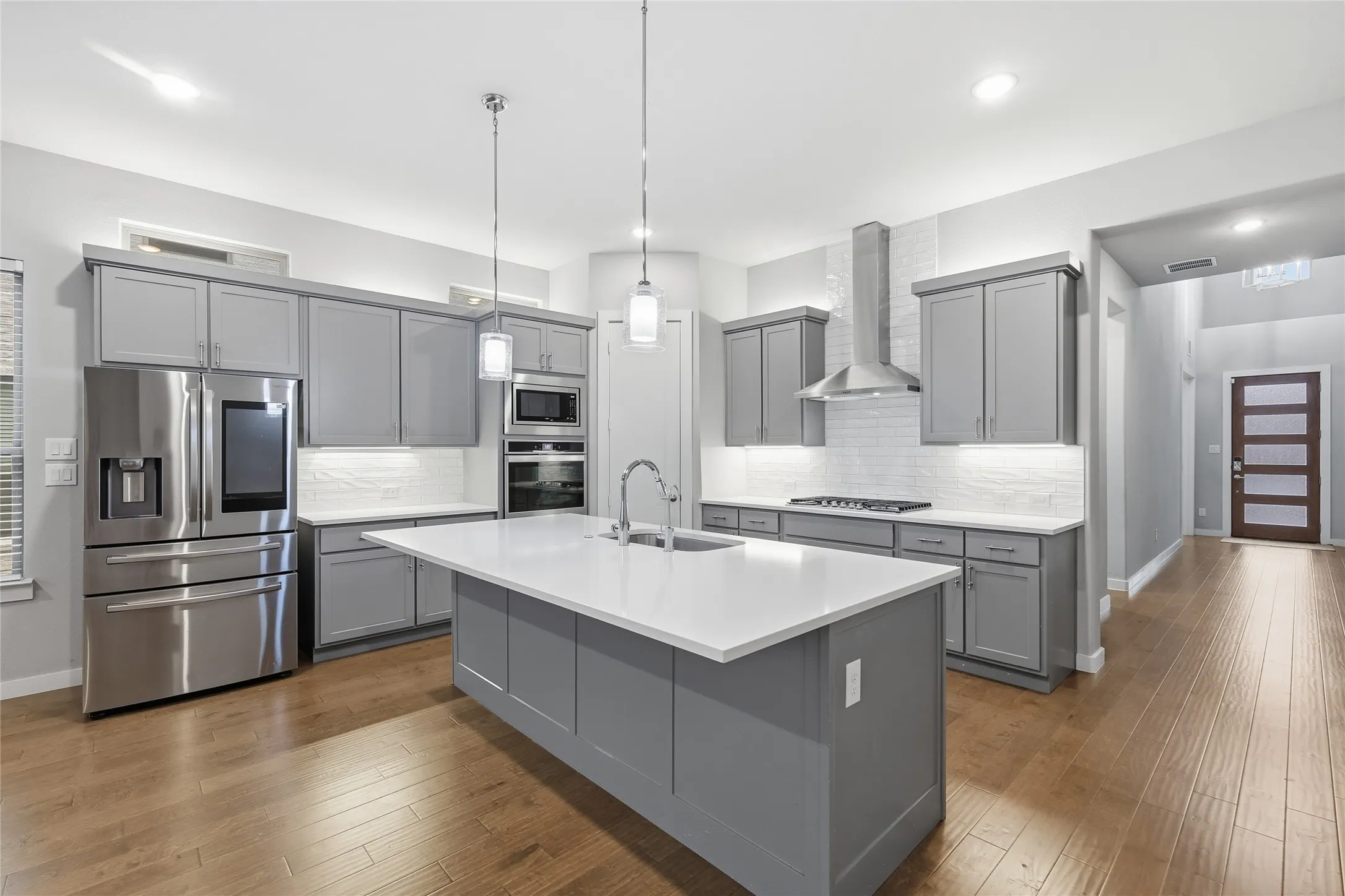 Single Family Residence For Sale in Denton County , 3681 Hollow Pine Drive, Frisco, Texas 75033, 4 Bedroom, 3 Bathroom, 2 Garage spaces, 3,186 Sqft, built in 2022, mls#21391324, Real Estate Agent in Frisco, Homes For Sale in Denton county, Homes For Sale in Frisco, Realtor in Frisco Texas, Real Estate Brokerage Independent Realty Texas, Luminita Cordes Realtor