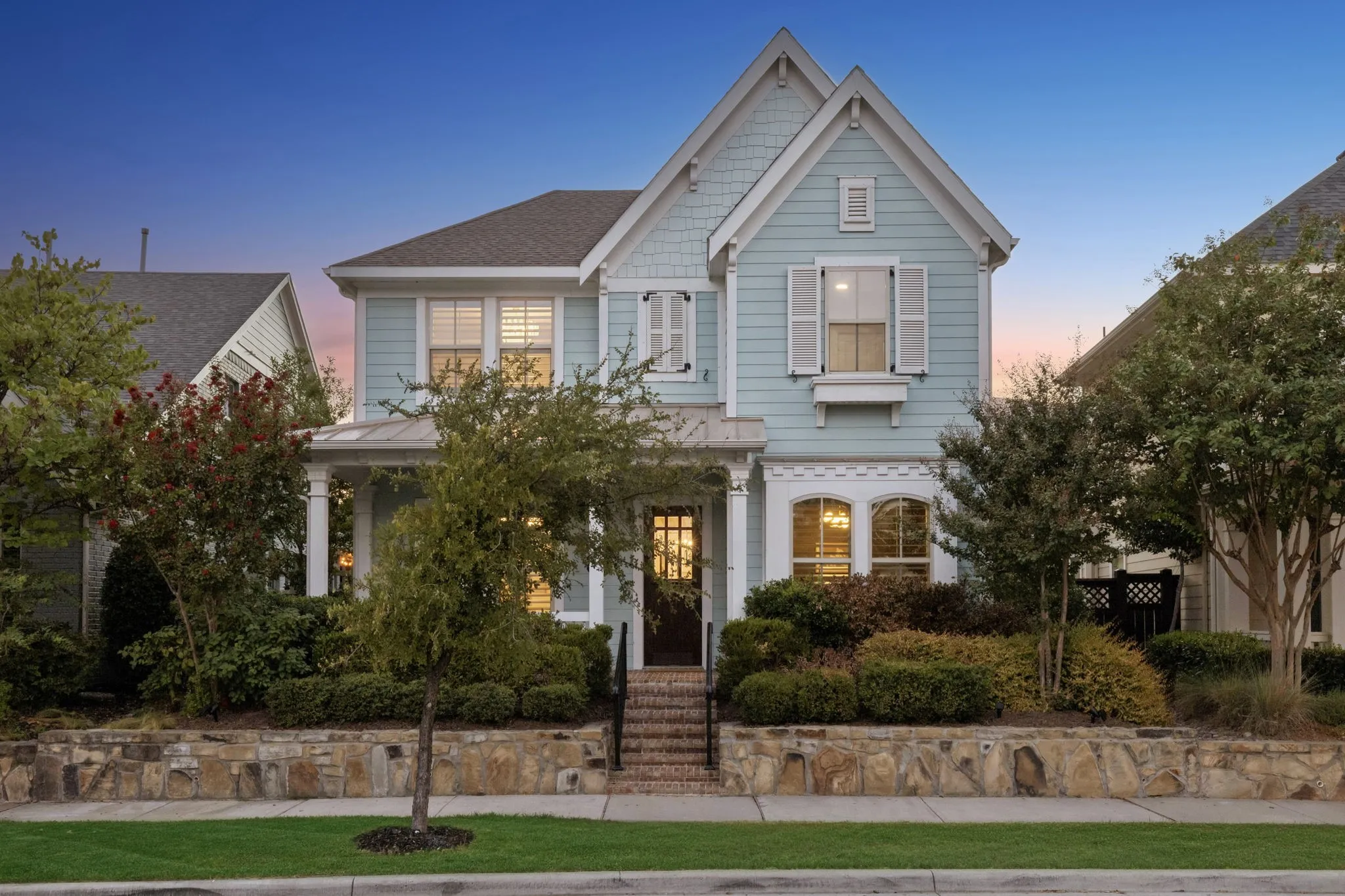 Single Family Residence For Sale in Collin County , 2221 Tremont Boulevard, Mc Kinney, Texas 75071, 4 Bedroom, 4 Bathroom, 2 Garage spaces, 2,652 Sqft, built in 2016, mls#21386296, Real Estate Agent in Mc Kinney, Homes For Sale in Collin county, Homes For Sale in Mc Kinney, Realtor in Mc Kinney Texas, Real Estate Brokerage Independent Realty Texas, Luminita Cordes Realtor