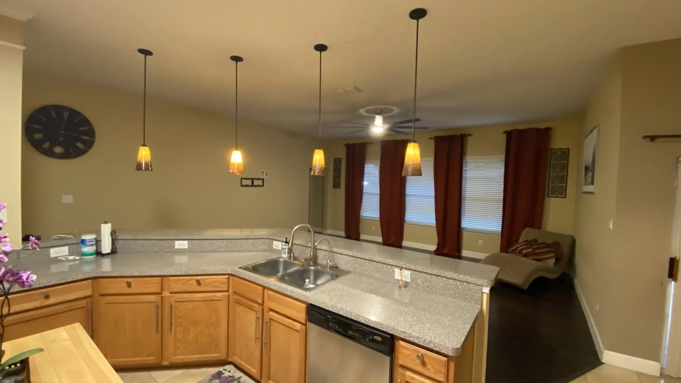Single Family Residence For Rent in Dallas County , 835 Roaring Springs Road, Grand Prairie, Texas 75052, 3 Bedroom, 2 Bathroom, 2 Garage spaces, 2,201 Sqft, built in 2004, mls#21391330, Real Estate Agent in Grand Prairie, Homes For Rent in Dallas county, Homes For Rent in Grand Prairie, Realtor in Grand Prairie Texas, Real Estate Brokerage Independent Realty Texas, Luminita Cordes Realtor