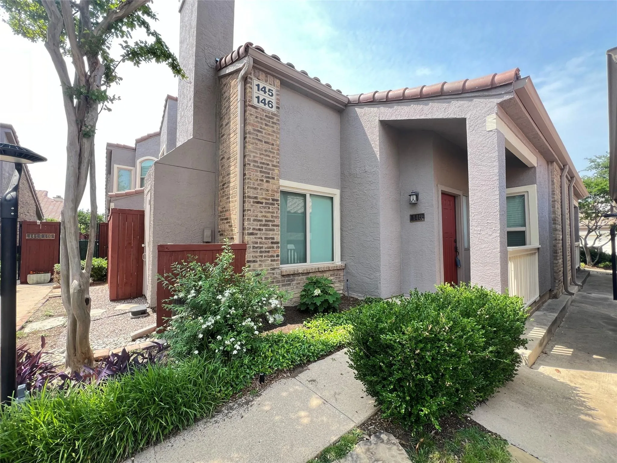 Condominium For Rent in Collin County , 4242 N Capistrano Drive 145, Dallas, Texas 75287, 2 Bedroom, 2 Bathroom, 1 Garage spaces, 1,217 Sqft, built in 1986, mls#21391332, Real Estate Agent in Dallas, Homes For Rent in Collin county, Homes For Rent in Dallas, Realtor in Dallas Texas, Real Estate Brokerage Independent Realty Texas, Luminita Cordes Realtor