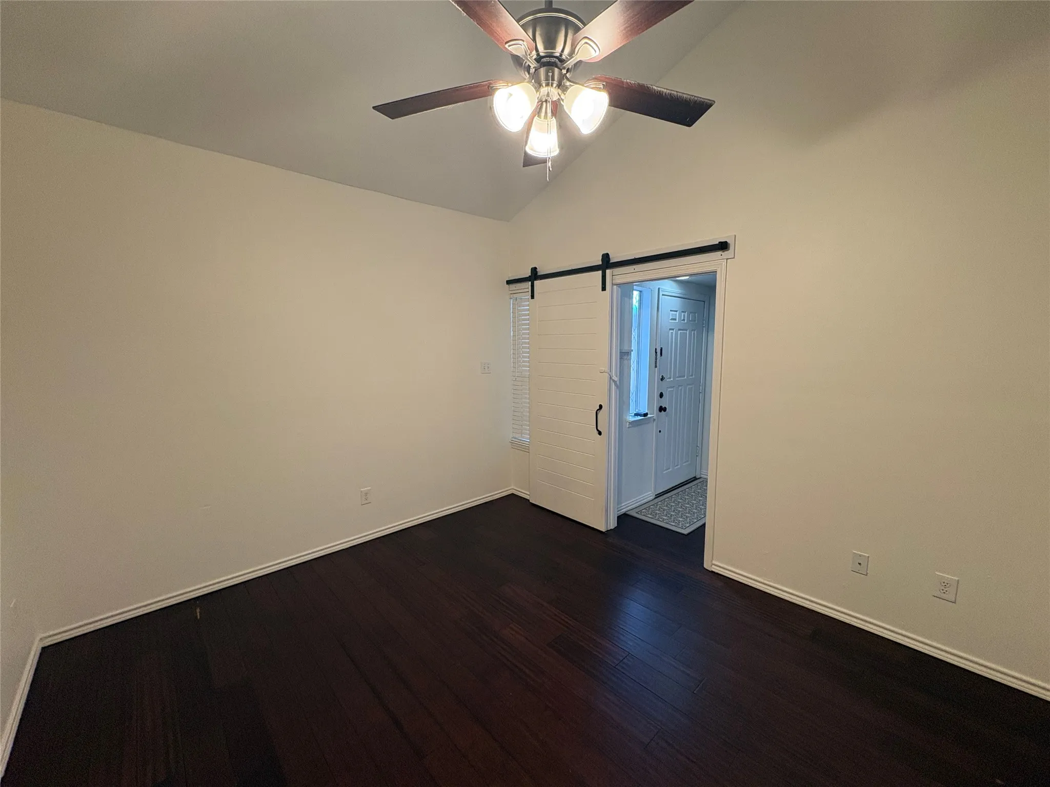 Condominium For Rent in Collin County , 4242 N Capistrano Drive 145, Dallas, Texas 75287, 2 Bedroom, 2 Bathroom, 1 Garage spaces, 1,217 Sqft, built in 1986, mls#21391332, Real Estate Agent in Dallas, Homes For Rent in Collin county, Homes For Rent in Dallas, Realtor in Dallas Texas, Real Estate Brokerage Independent Realty Texas, Luminita Cordes Realtor