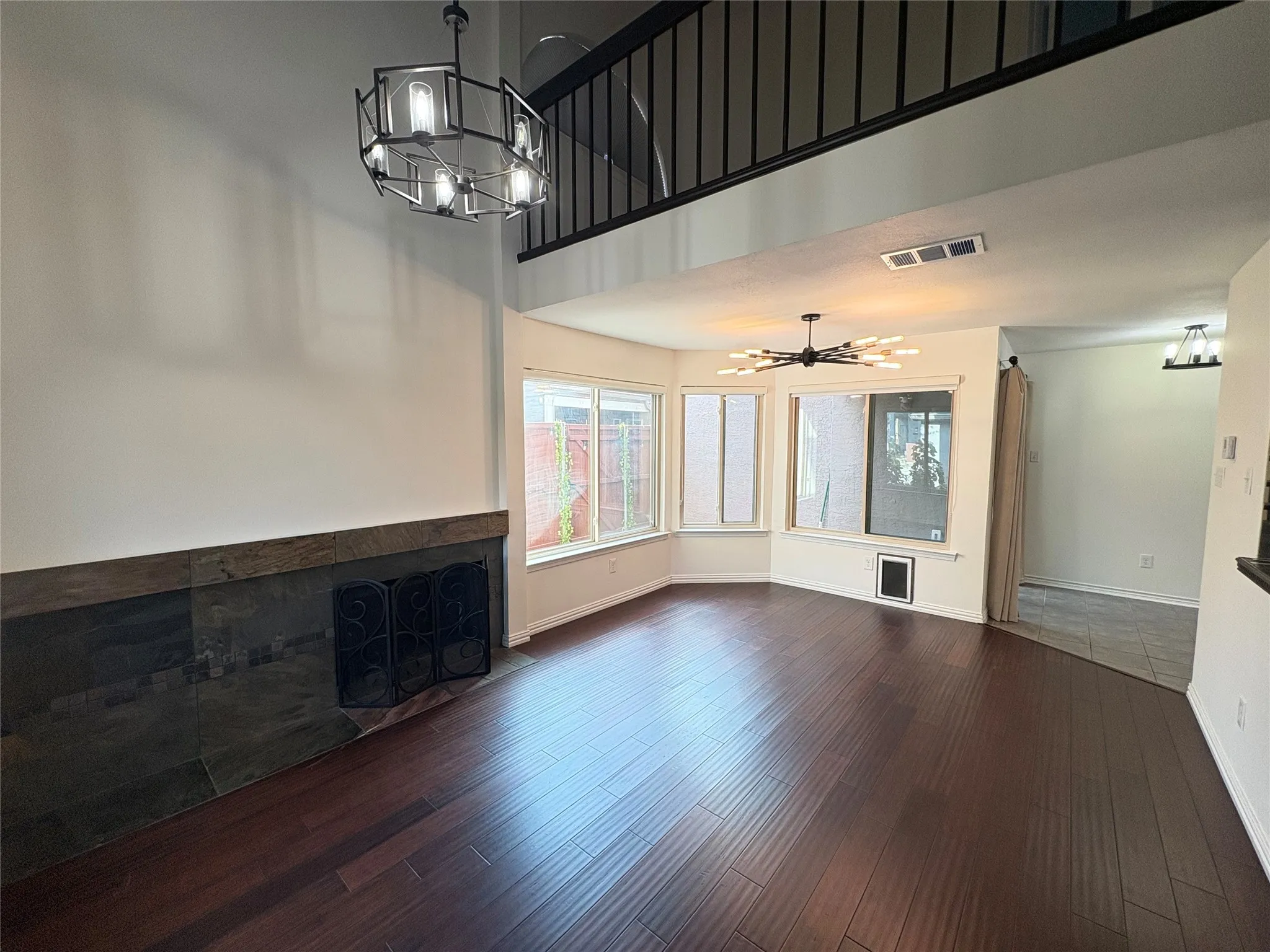 Condominium For Rent in Collin County , 4242 N Capistrano Drive 145, Dallas, Texas 75287, 2 Bedroom, 2 Bathroom, 1 Garage spaces, 1,217 Sqft, built in 1986, mls#21391332, Real Estate Agent in Dallas, Homes For Rent in Collin county, Homes For Rent in Dallas, Realtor in Dallas Texas, Real Estate Brokerage Independent Realty Texas, Luminita Cordes Realtor