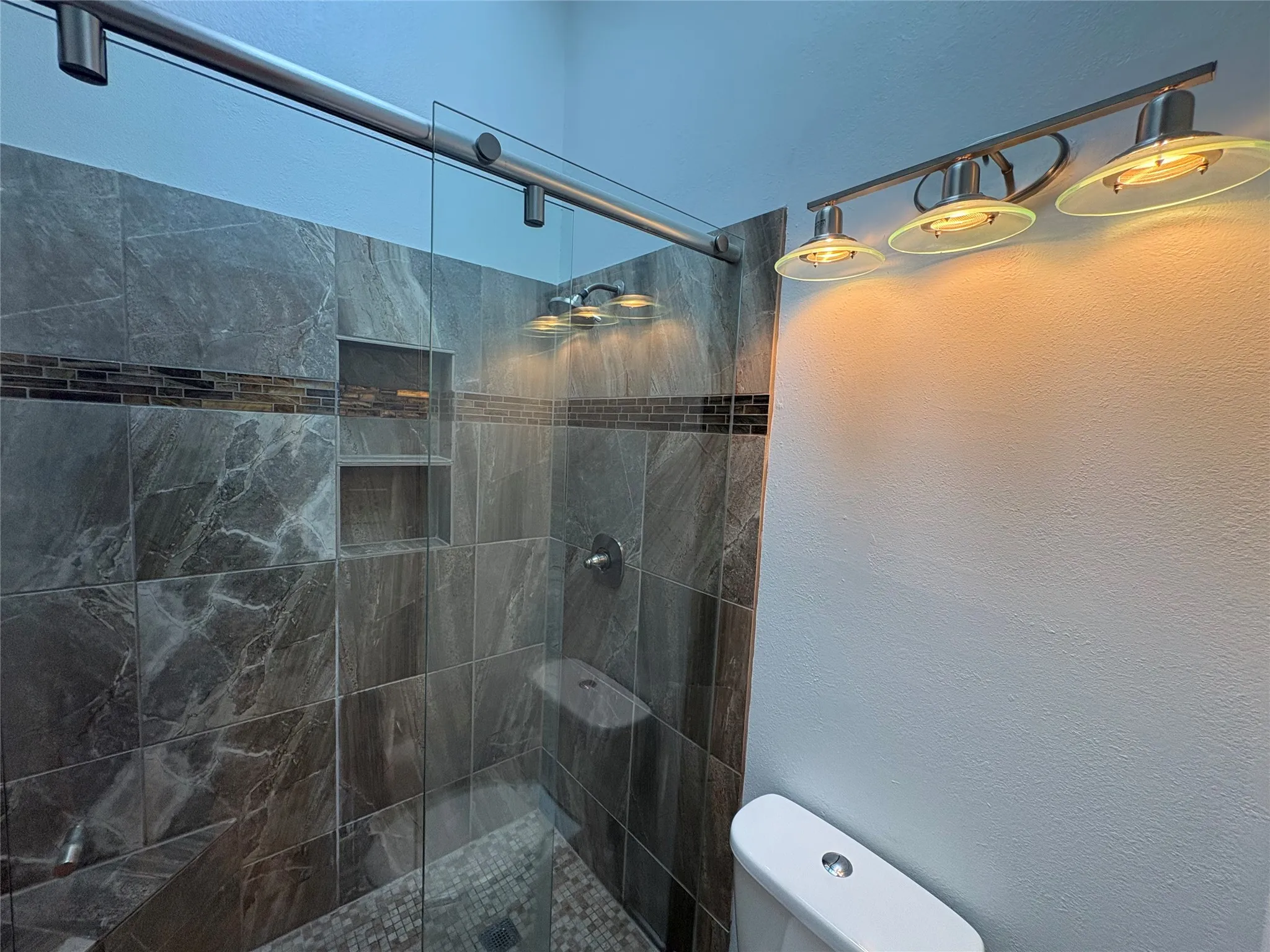 Condominium For Rent in Collin County , 4242 N Capistrano Drive 145, Dallas, Texas 75287, 2 Bedroom, 2 Bathroom, 1 Garage spaces, 1,217 Sqft, built in 1986, mls#21391332, Real Estate Agent in Dallas, Homes For Rent in Collin county, Homes For Rent in Dallas, Realtor in Dallas Texas, Real Estate Brokerage Independent Realty Texas, Luminita Cordes Realtor