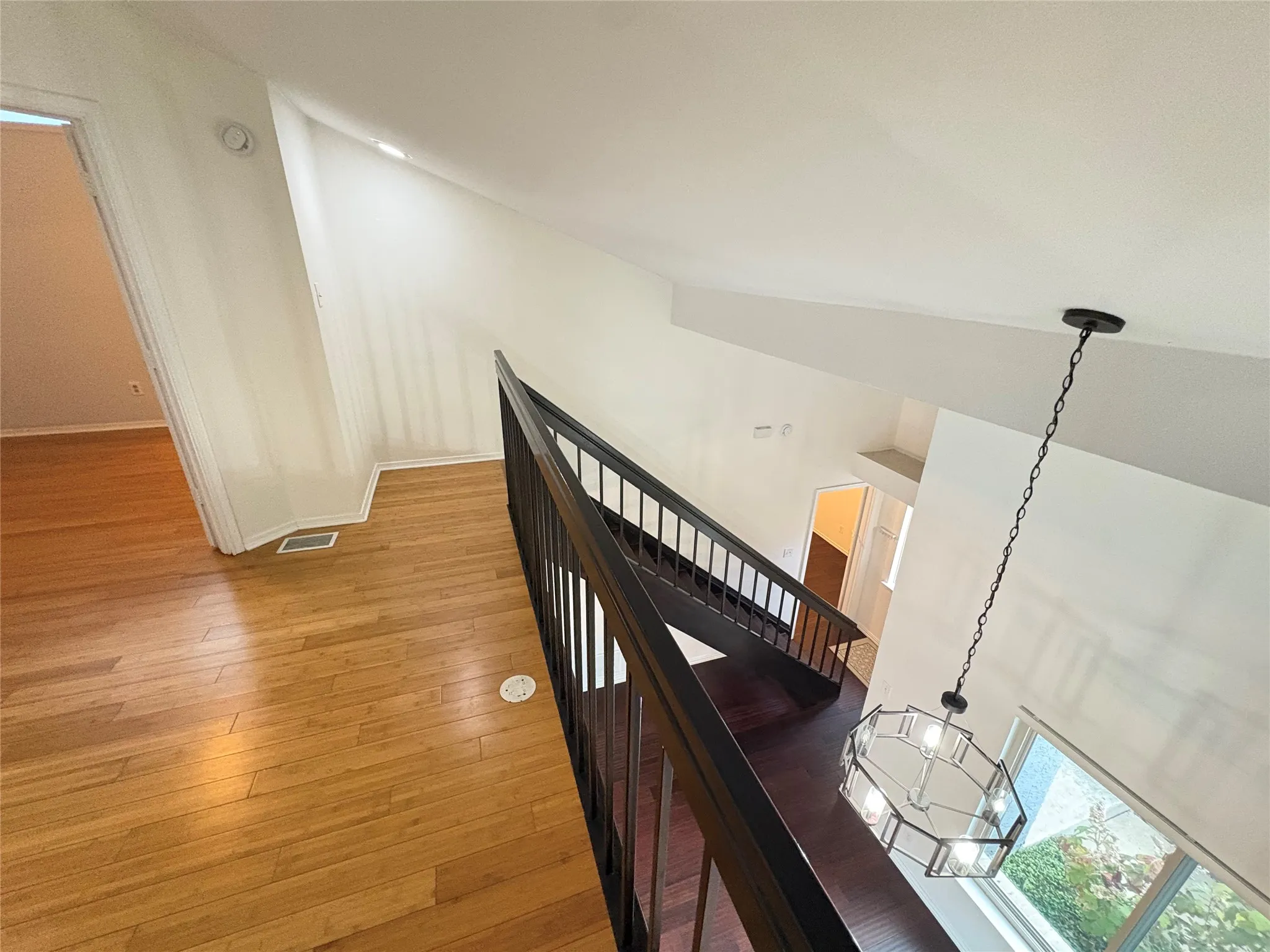 Condominium For Rent in Collin County , 4242 N Capistrano Drive 145, Dallas, Texas 75287, 2 Bedroom, 2 Bathroom, 1 Garage spaces, 1,217 Sqft, built in 1986, mls#21391332, Real Estate Agent in Dallas, Homes For Rent in Collin county, Homes For Rent in Dallas, Realtor in Dallas Texas, Real Estate Brokerage Independent Realty Texas, Luminita Cordes Realtor