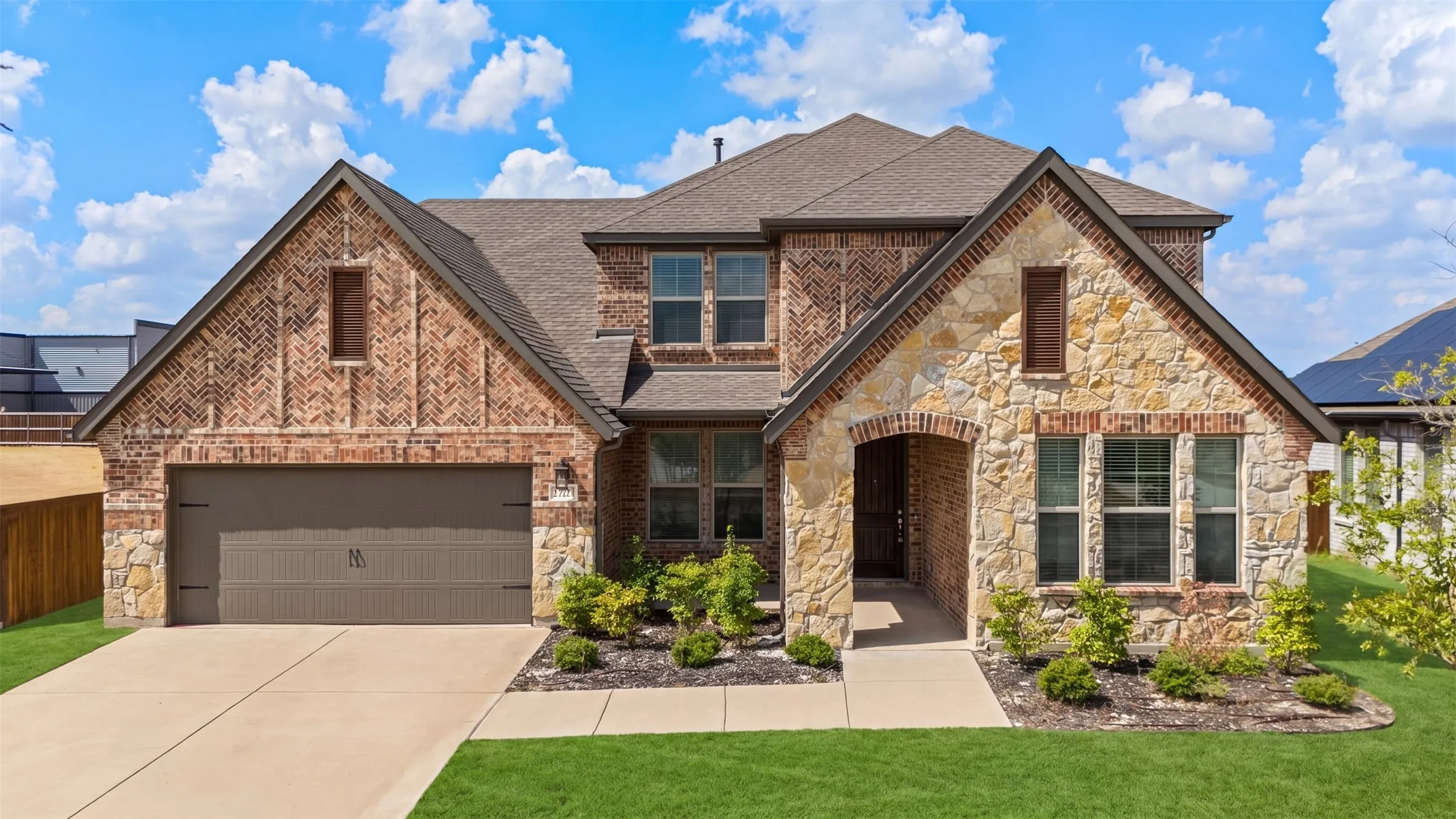 Single Family Residence For Sale in Ellis County , 1751 Shumard Street, Waxahachie, Texas 75165, 4 Bedroom, 4 Bathroom, 2 Garage spaces, 3,534 Sqft, built in 2022, mls#21391292, Real Estate Agent in Waxahachie, Homes For Sale in Ellis county, Homes For Sale in Waxahachie, Realtor in Waxahachie Texas, Real Estate Brokerage Independent Realty Texas, Luminita Cordes Realtor