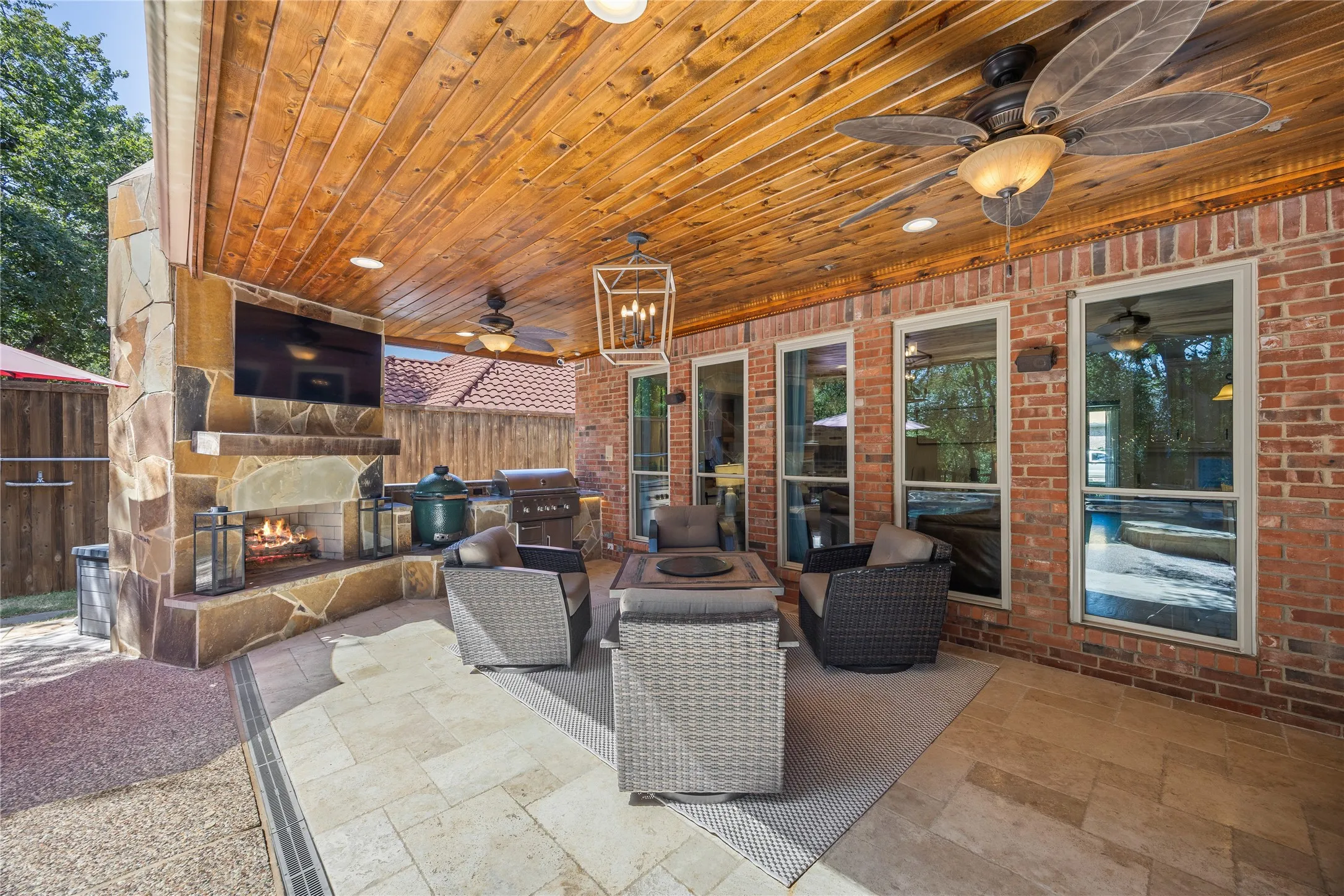 Single Family Residence For Sale in Dallas County , 305 Brock Street, Coppell, Texas 75019, 5 Bedroom, 3 Bathroom, 2 Garage spaces, 3,621 Sqft, built in 1992, mls#21391183, Real Estate Agent in Coppell, Homes For Sale in Dallas county, Homes For Sale in Coppell, Realtor in Coppell Texas, Real Estate Brokerage Independent Realty Texas, Luminita Cordes Realtor