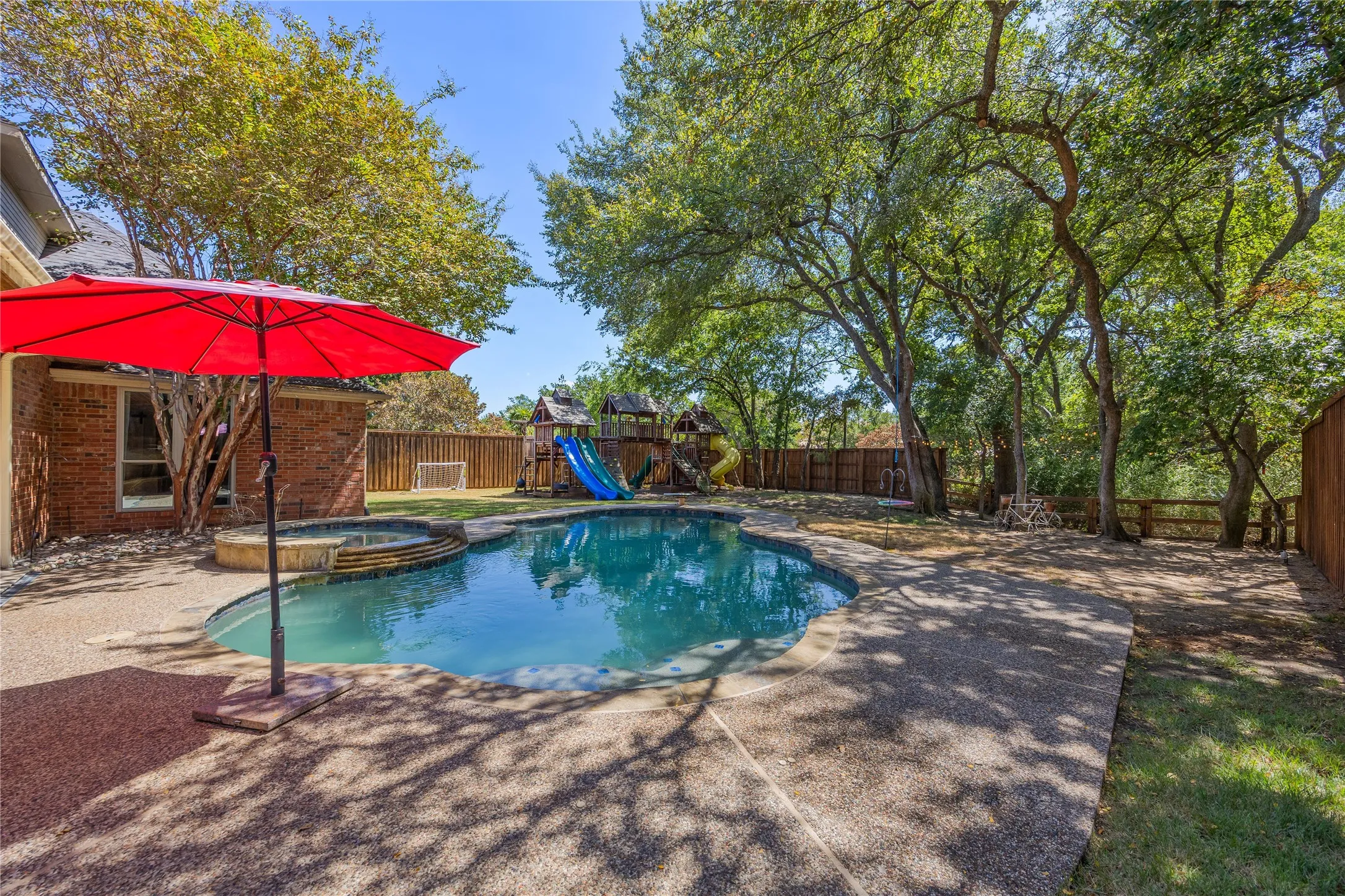 Single Family Residence For Sale in Dallas County , 305 Brock Street, Coppell, Texas 75019, 5 Bedroom, 3 Bathroom, 2 Garage spaces, 3,621 Sqft, built in 1992, mls#21391183, Real Estate Agent in Coppell, Homes For Sale in Dallas county, Homes For Sale in Coppell, Realtor in Coppell Texas, Real Estate Brokerage Independent Realty Texas, Luminita Cordes Realtor