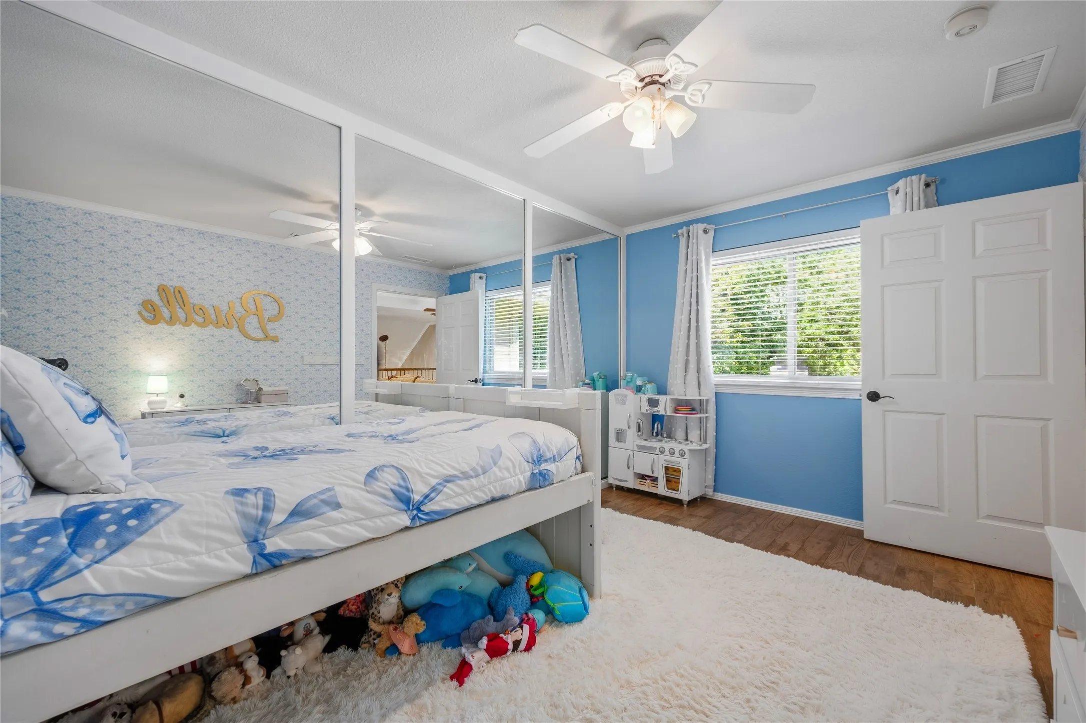 Single Family Residence For Sale in Dallas County , 305 Brock Street, Coppell, Texas 75019, 5 Bedroom, 3 Bathroom, 2 Garage spaces, 3,621 Sqft, built in 1992, mls#21391183, Real Estate Agent in Coppell, Homes For Sale in Dallas county, Homes For Sale in Coppell, Realtor in Coppell Texas, Real Estate Brokerage Independent Realty Texas, Luminita Cordes Realtor