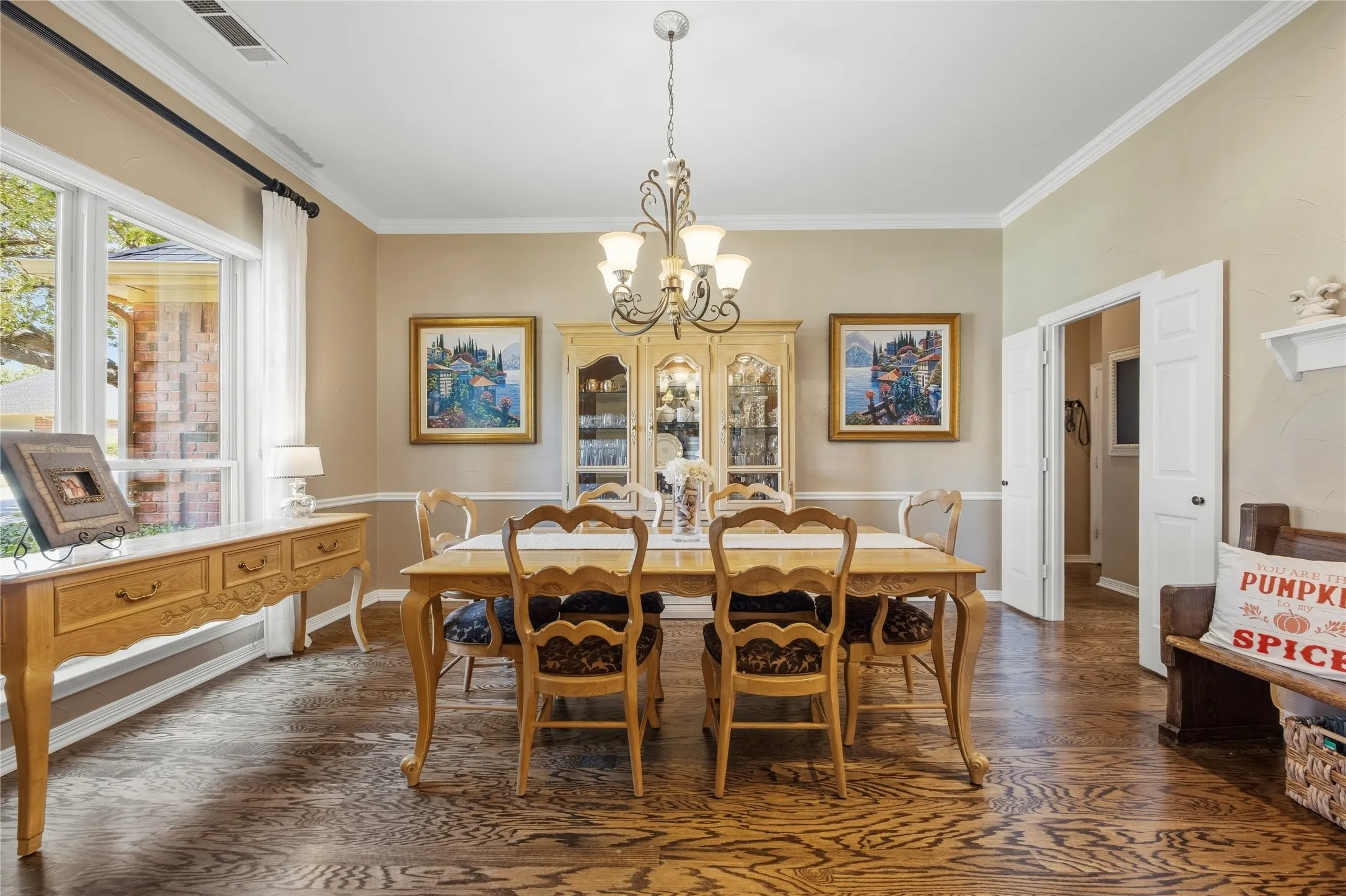 Single Family Residence For Sale in Dallas County , 305 Brock Street, Coppell, Texas 75019, 5 Bedroom, 3 Bathroom, 2 Garage spaces, 3,621 Sqft, built in 1992, mls#21391183, Real Estate Agent in Coppell, Homes For Sale in Dallas county, Homes For Sale in Coppell, Realtor in Coppell Texas, Real Estate Brokerage Independent Realty Texas, Luminita Cordes Realtor
