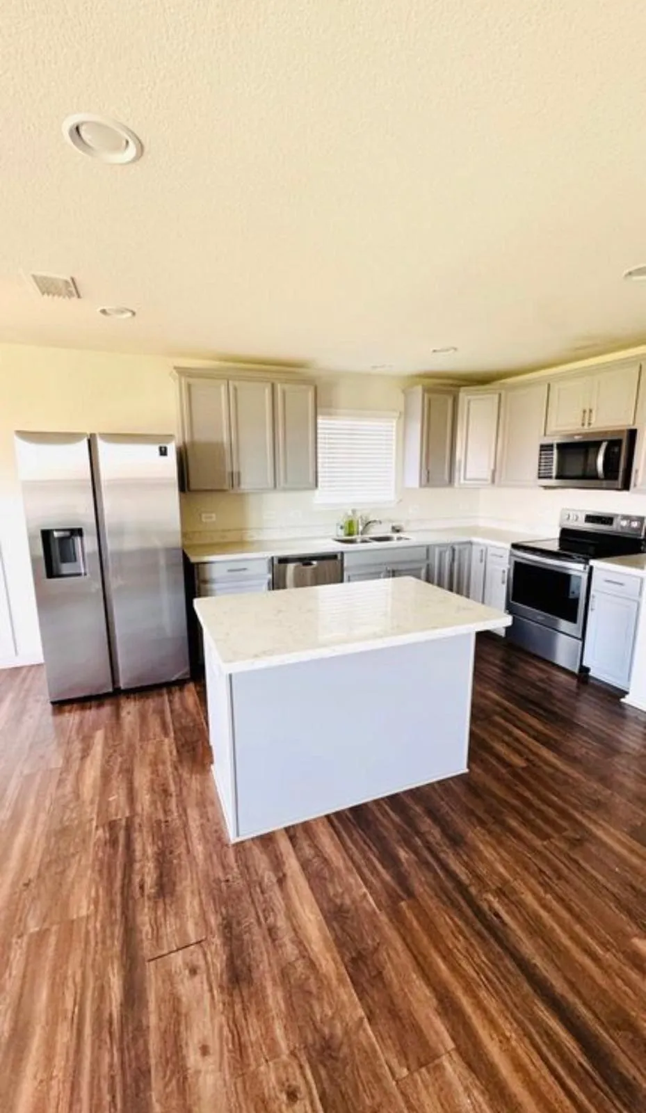 Single Family Residence For Rent in Denton County , 1709 Trace Drive, Aubrey, Texas 76227, 3 Bedroom, 2 Bathroom, 2 Garage spaces, 1,437 Sqft, built in 2018, mls#21391273, Real Estate Agent in Aubrey, Homes For Rent in Denton county, Homes For Rent in Aubrey, Realtor in Aubrey Texas, Real Estate Brokerage Independent Realty Texas, Luminita Cordes Realtor