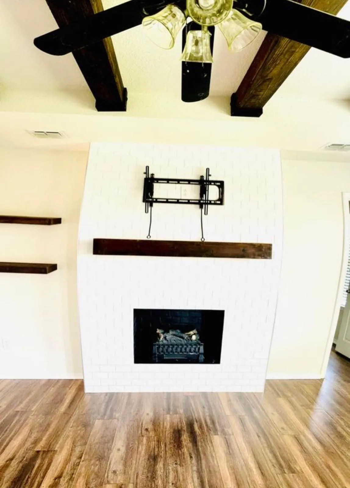 Single Family Residence For Rent in Denton County , 1709 Trace Drive, Aubrey, Texas 76227, 3 Bedroom, 2 Bathroom, 2 Garage spaces, 1,437 Sqft, built in 2018, mls#21391273, Real Estate Agent in Aubrey, Homes For Rent in Denton county, Homes For Rent in Aubrey, Realtor in Aubrey Texas, Real Estate Brokerage Independent Realty Texas, Luminita Cordes Realtor