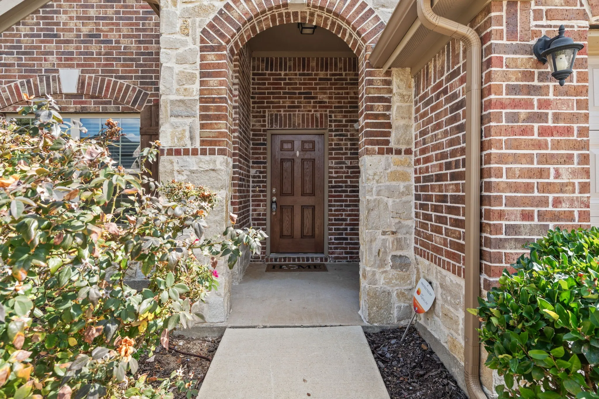 Single Family Residence For Rent in Denton County , 2640 Costa Mesa Drive, Little Elm, Texas 75068, 3 Bedroom, 2 Bathroom, 2 Garage spaces, 1,902 Sqft, built in 2013, mls#21385465, Real Estate Agent in Little Elm, Homes For Rent in Denton county, Homes For Rent in Little Elm, Realtor in Little Elm Texas, Real Estate Brokerage Independent Realty Texas, Luminita Cordes Realtor