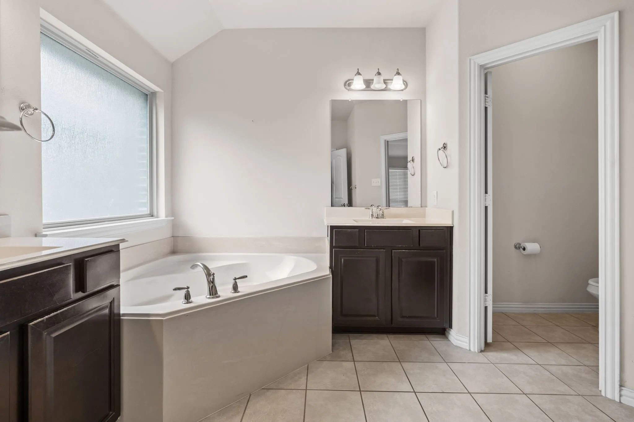 Single Family Residence For Rent in Denton County , 2640 Costa Mesa Drive, Little Elm, Texas 75068, 3 Bedroom, 2 Bathroom, 2 Garage spaces, 1,902 Sqft, built in 2013, mls#21385465, Real Estate Agent in Little Elm, Homes For Rent in Denton county, Homes For Rent in Little Elm, Realtor in Little Elm Texas, Real Estate Brokerage Independent Realty Texas, Luminita Cordes Realtor