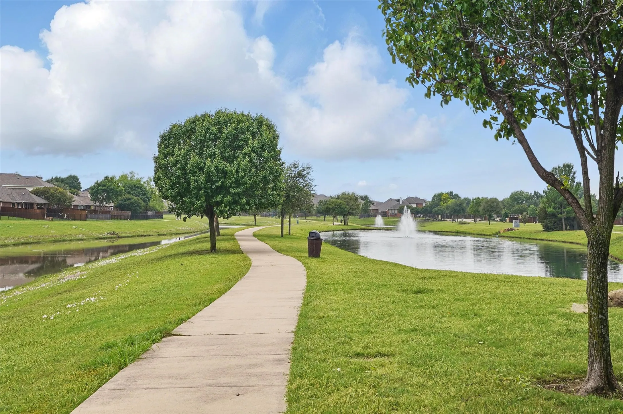 Single Family Residence For Rent in Denton County , 2640 Costa Mesa Drive, Little Elm, Texas 75068, 3 Bedroom, 2 Bathroom, 2 Garage spaces, 1,902 Sqft, built in 2013, mls#21385465, Real Estate Agent in Little Elm, Homes For Rent in Denton county, Homes For Rent in Little Elm, Realtor in Little Elm Texas, Real Estate Brokerage Independent Realty Texas, Luminita Cordes Realtor