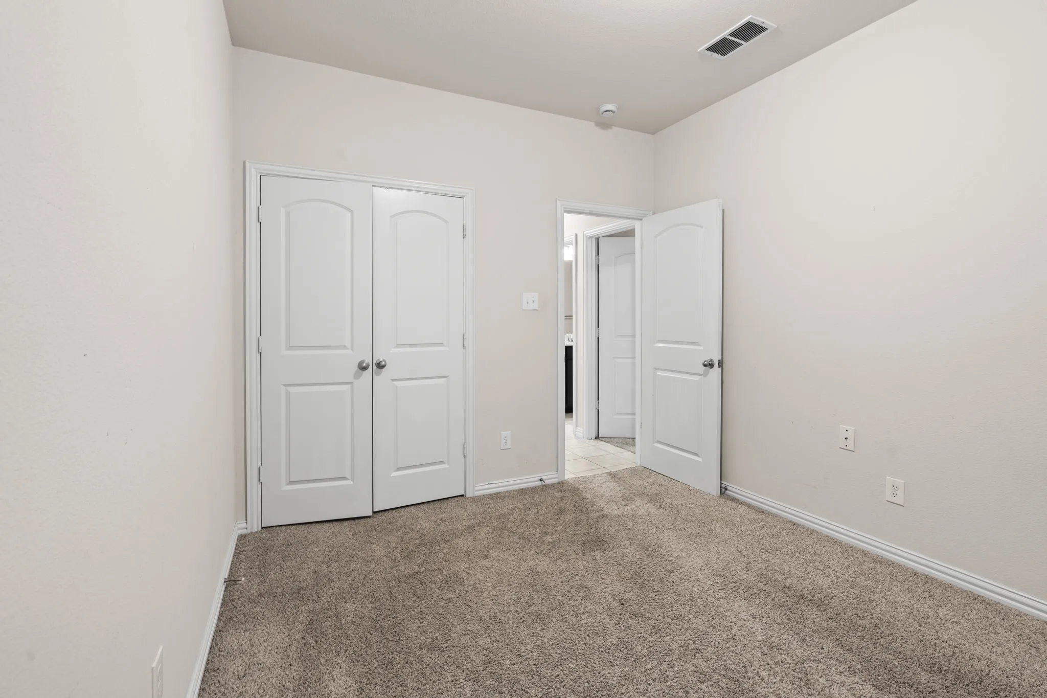 Single Family Residence For Rent in Denton County , 2640 Costa Mesa Drive, Little Elm, Texas 75068, 3 Bedroom, 2 Bathroom, 2 Garage spaces, 1,902 Sqft, built in 2013, mls#21385465, Real Estate Agent in Little Elm, Homes For Rent in Denton county, Homes For Rent in Little Elm, Realtor in Little Elm Texas, Real Estate Brokerage Independent Realty Texas, Luminita Cordes Realtor