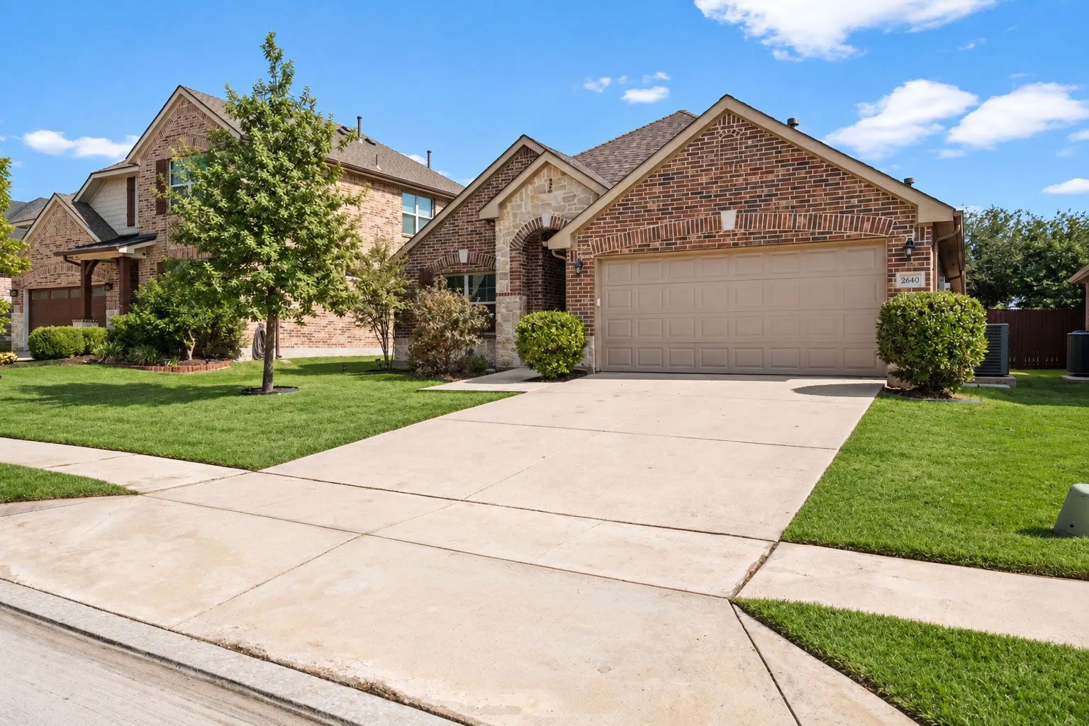 Single Family Residence For Rent in Denton County , 2640 Costa Mesa Drive, Little Elm, Texas 75068, 3 Bedroom, 2 Bathroom, 2 Garage spaces, 1,902 Sqft, built in 2013, mls#21385465, Real Estate Agent in Little Elm, Homes For Rent in Denton county, Homes For Rent in Little Elm, Realtor in Little Elm Texas, Real Estate Brokerage Independent Realty Texas, Luminita Cordes Realtor