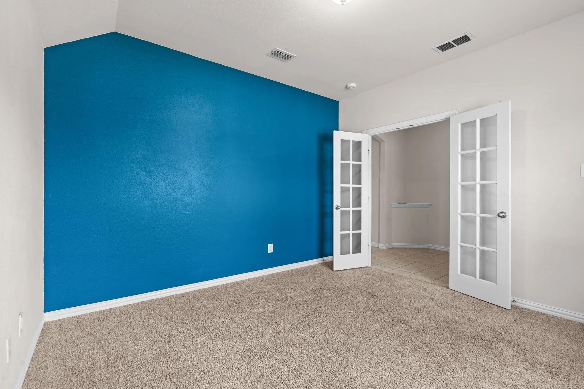 Single Family Residence For Rent in Denton County , 2640 Costa Mesa Drive, Little Elm, Texas 75068, 3 Bedroom, 2 Bathroom, 2 Garage spaces, 1,902 Sqft, built in 2013, mls#21385465, Real Estate Agent in Little Elm, Homes For Rent in Denton county, Homes For Rent in Little Elm, Realtor in Little Elm Texas, Real Estate Brokerage Independent Realty Texas, Luminita Cordes Realtor