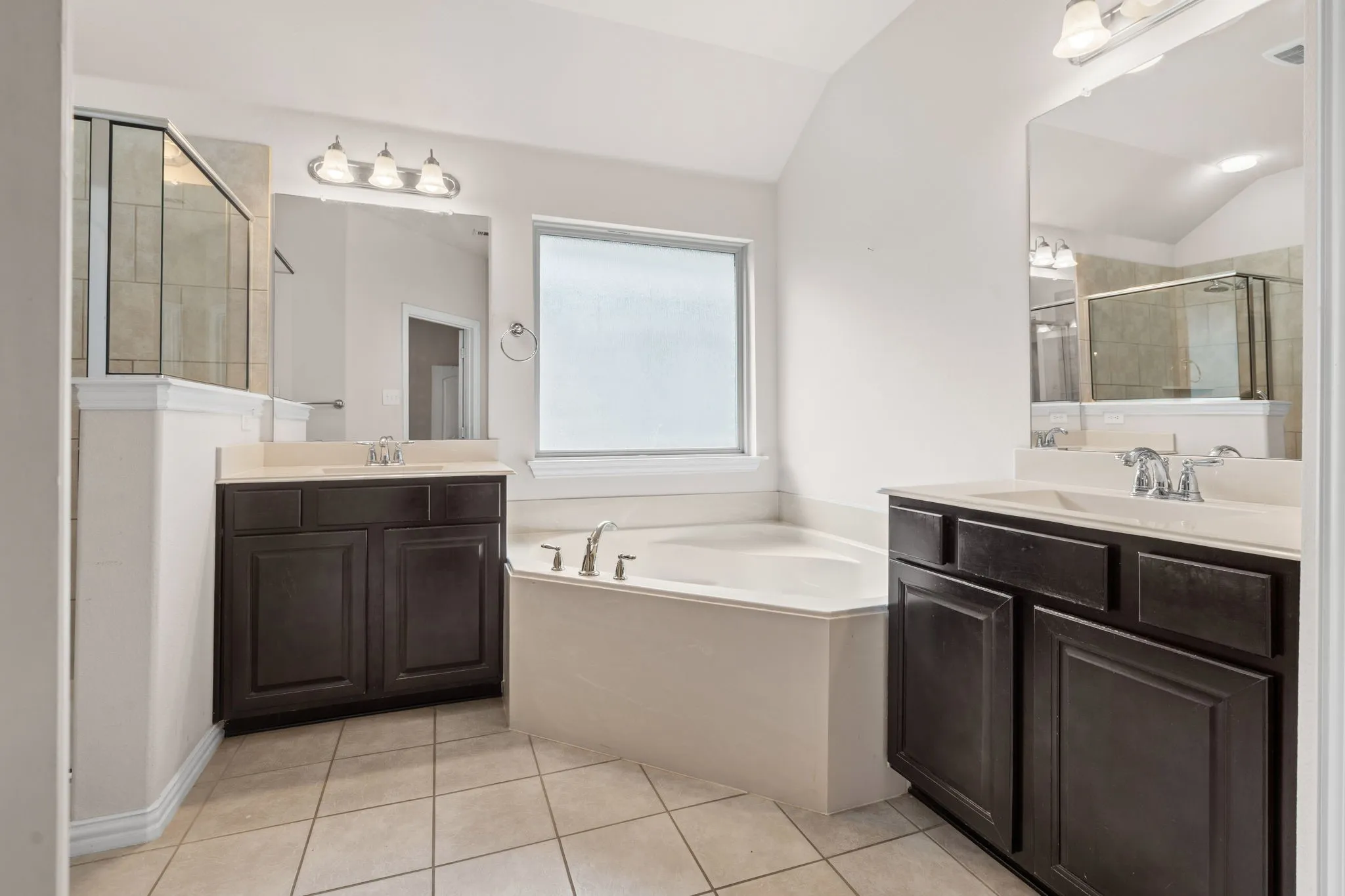 Single Family Residence For Rent in Denton County , 2640 Costa Mesa Drive, Little Elm, Texas 75068, 3 Bedroom, 2 Bathroom, 2 Garage spaces, 1,902 Sqft, built in 2013, mls#21385465, Real Estate Agent in Little Elm, Homes For Rent in Denton county, Homes For Rent in Little Elm, Realtor in Little Elm Texas, Real Estate Brokerage Independent Realty Texas, Luminita Cordes Realtor