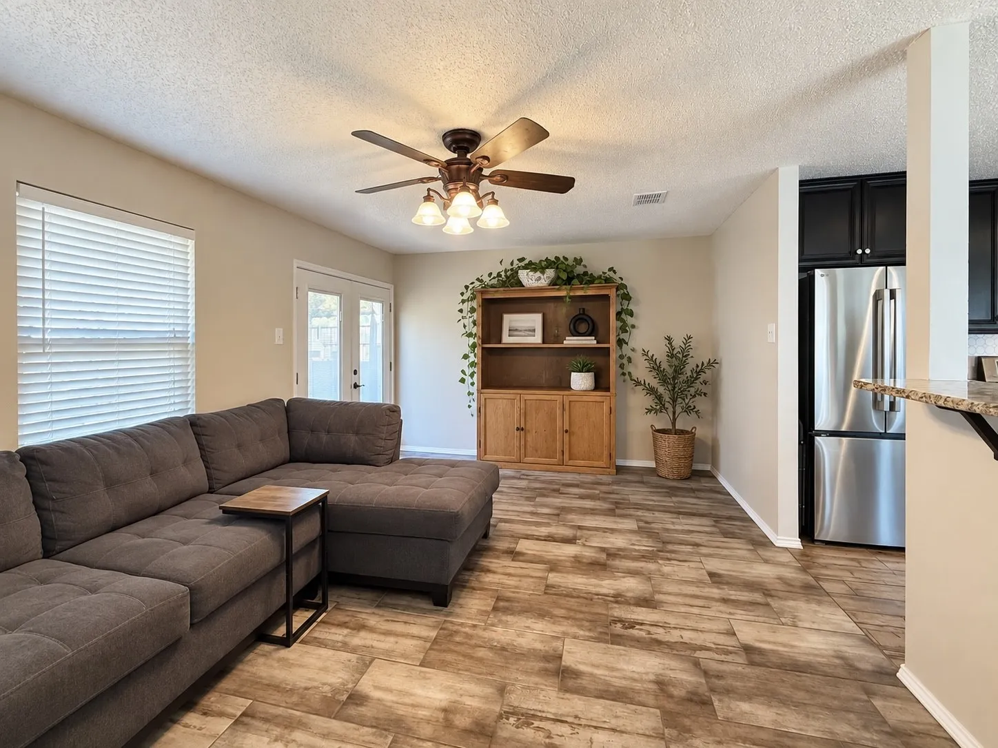 Single Family Residence For Sale in Denton County , 2708 Vasey Oak Drive, Little Elm, Texas 75068, 3 Bedroom, 2 Bathroom, 2 Garage spaces, 1,892 Sqft, built in 2002, mls#21391341, Real Estate Agent in Little Elm, Homes For Sale in Denton county, Homes For Sale in Little Elm, Realtor in Little Elm Texas, Real Estate Brokerage Independent Realty Texas, Luminita Cordes Realtor