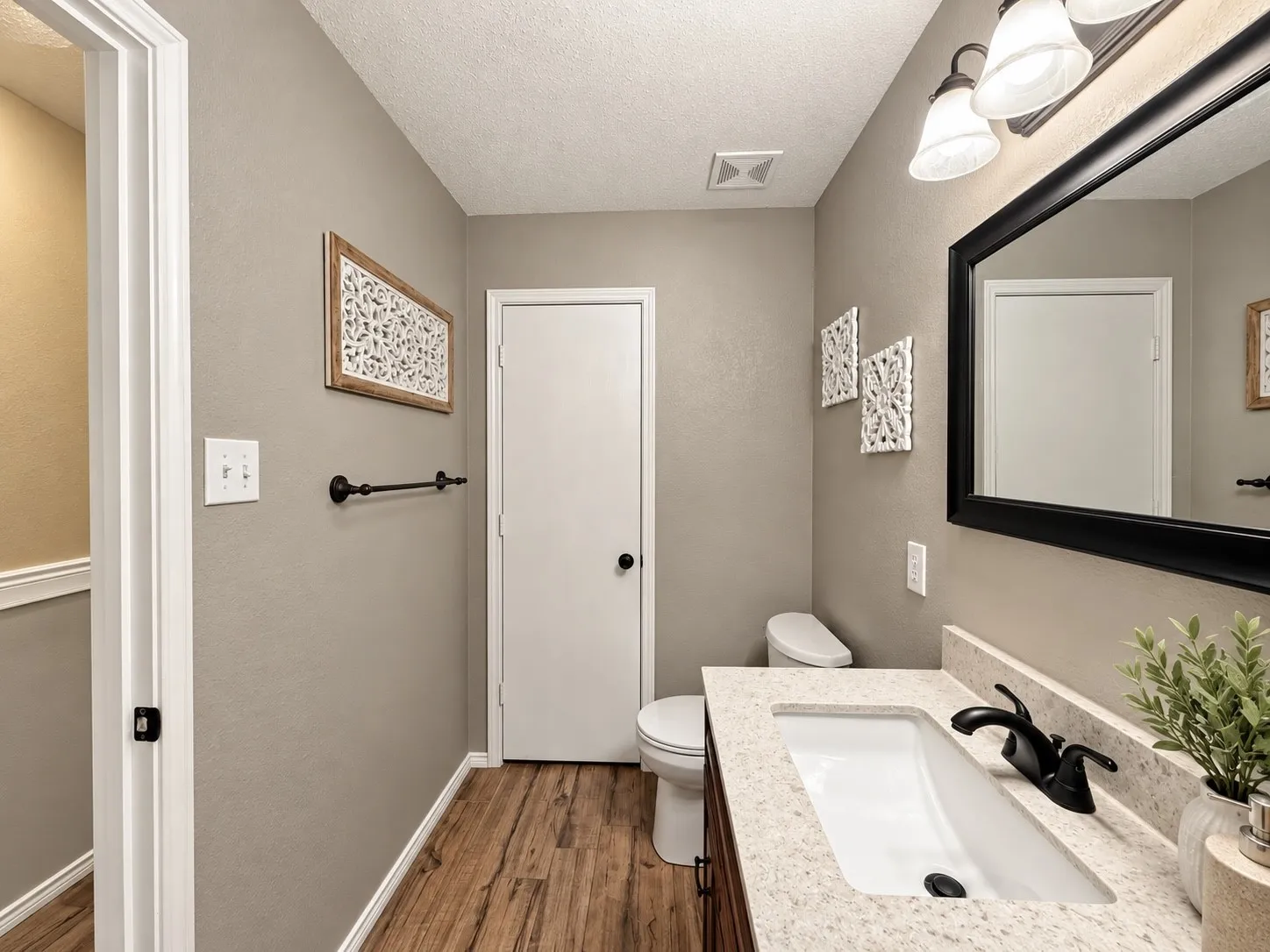 Single Family Residence For Sale in Denton County , 2708 Vasey Oak Drive, Little Elm, Texas 75068, 3 Bedroom, 2 Bathroom, 2 Garage spaces, 1,892 Sqft, built in 2002, mls#21391341, Real Estate Agent in Little Elm, Homes For Sale in Denton county, Homes For Sale in Little Elm, Realtor in Little Elm Texas, Real Estate Brokerage Independent Realty Texas, Luminita Cordes Realtor