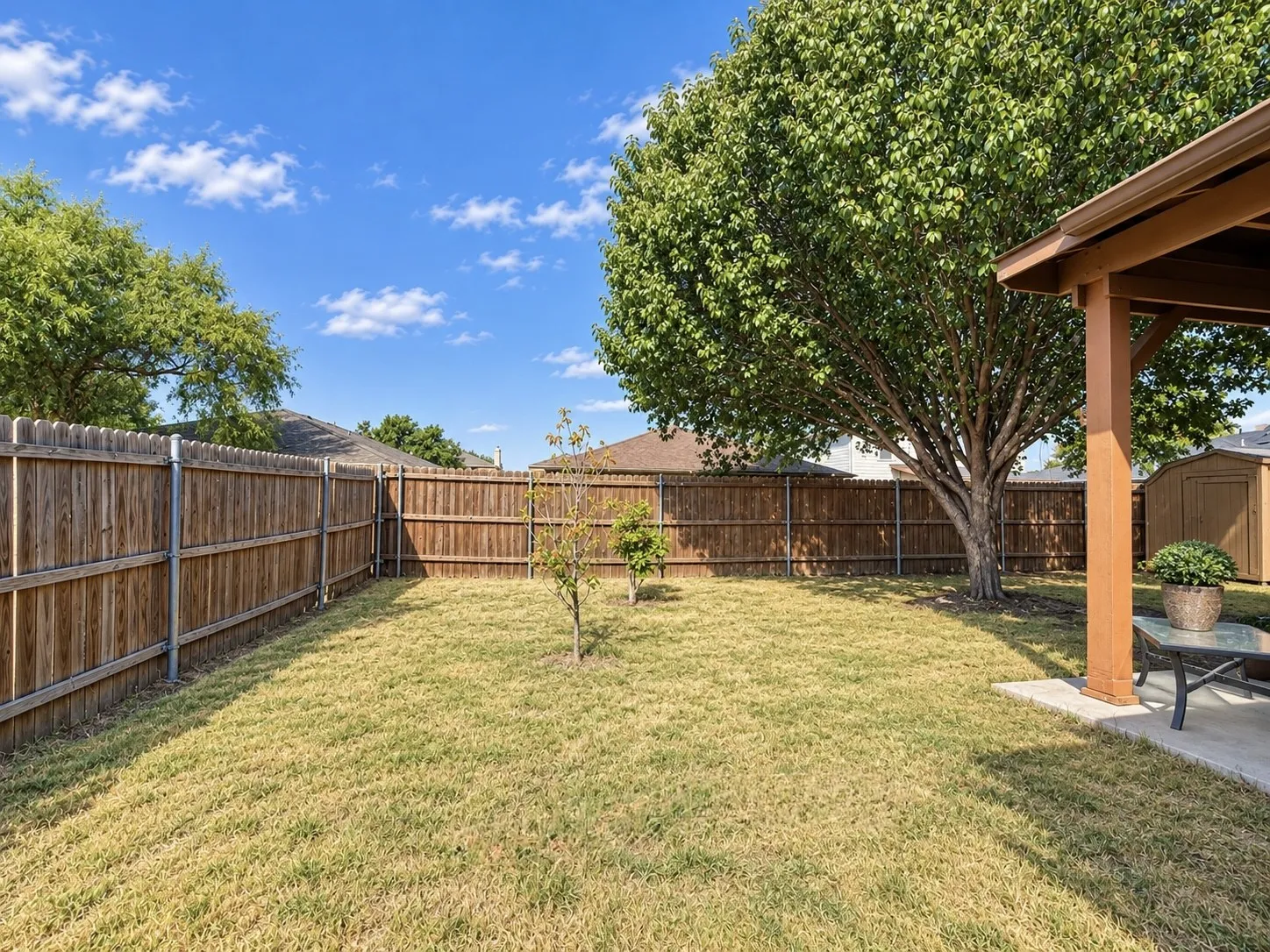 Single Family Residence For Sale in Denton County , 2708 Vasey Oak Drive, Little Elm, Texas 75068, 3 Bedroom, 2 Bathroom, 2 Garage spaces, 1,892 Sqft, built in 2002, mls#21391341, Real Estate Agent in Little Elm, Homes For Sale in Denton county, Homes For Sale in Little Elm, Realtor in Little Elm Texas, Real Estate Brokerage Independent Realty Texas, Luminita Cordes Realtor