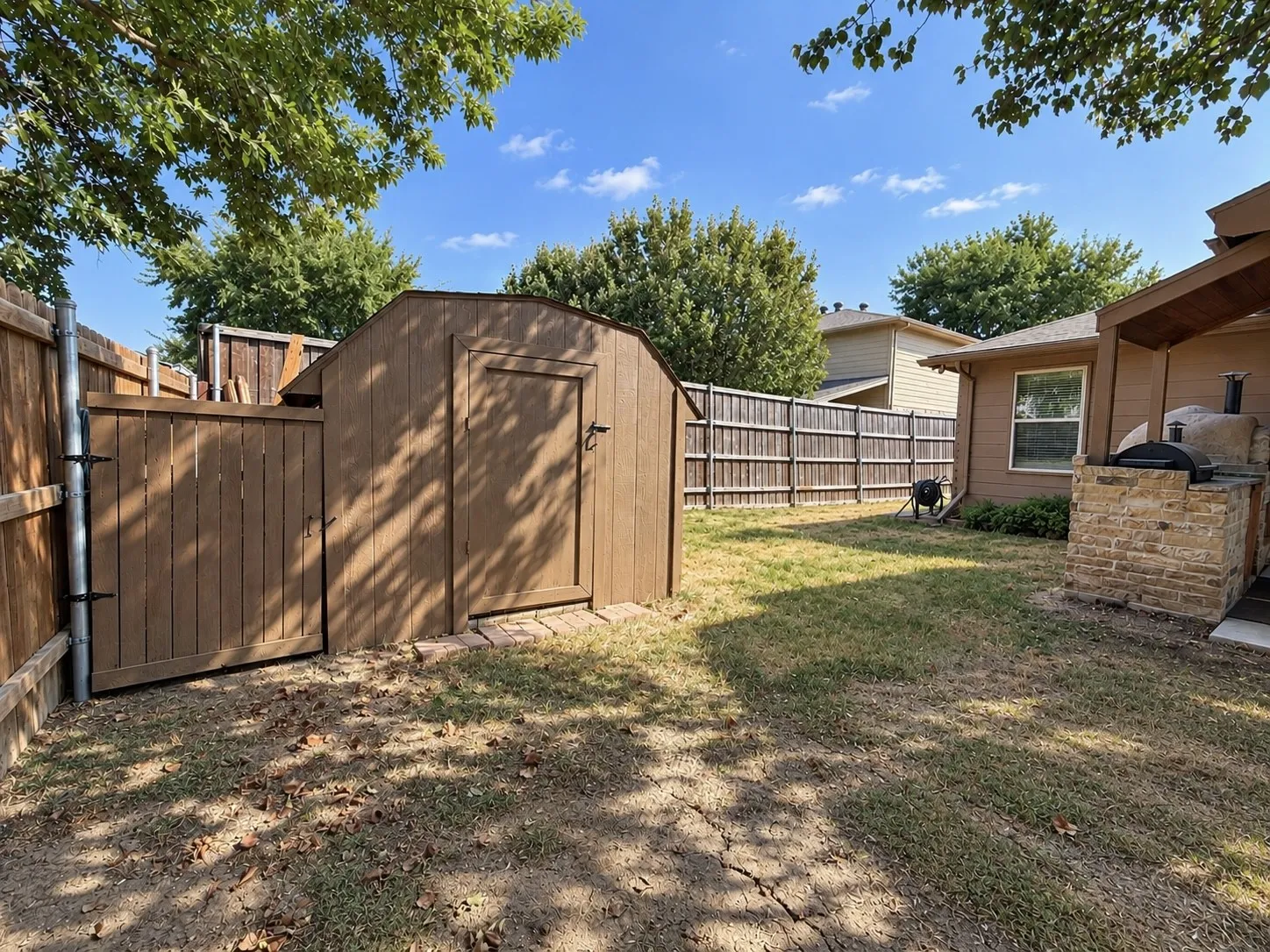 Single Family Residence For Sale in Denton County , 2708 Vasey Oak Drive, Little Elm, Texas 75068, 3 Bedroom, 2 Bathroom, 2 Garage spaces, 1,892 Sqft, built in 2002, mls#21391341, Real Estate Agent in Little Elm, Homes For Sale in Denton county, Homes For Sale in Little Elm, Realtor in Little Elm Texas, Real Estate Brokerage Independent Realty Texas, Luminita Cordes Realtor