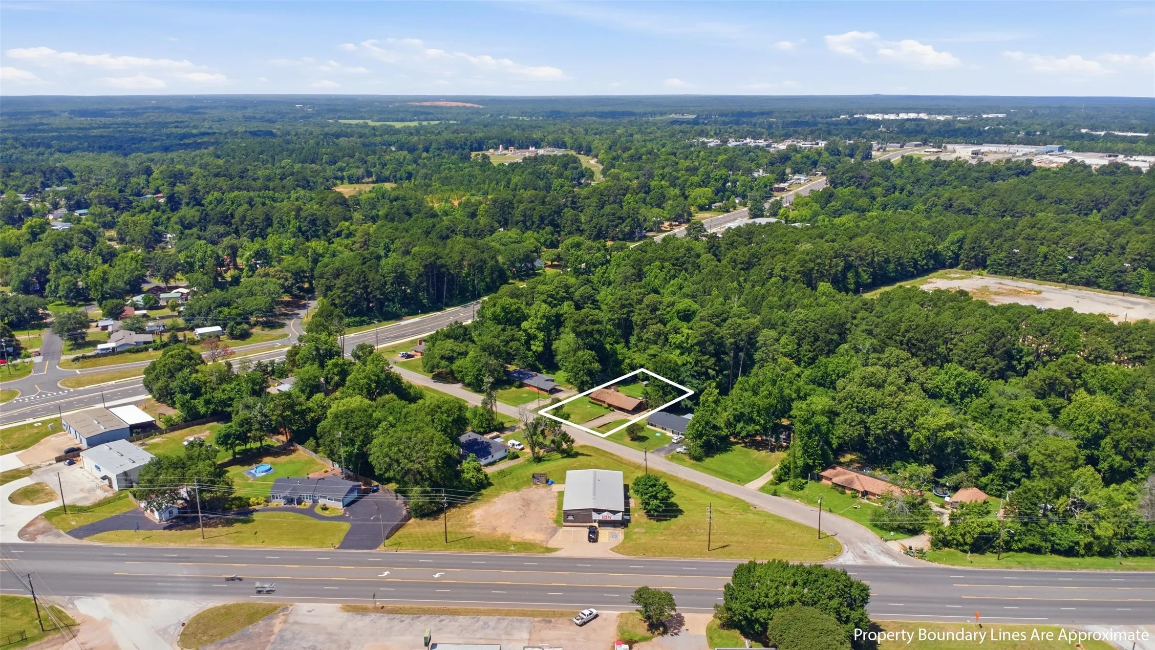 Close to so many businesses right off 80 & Loop!