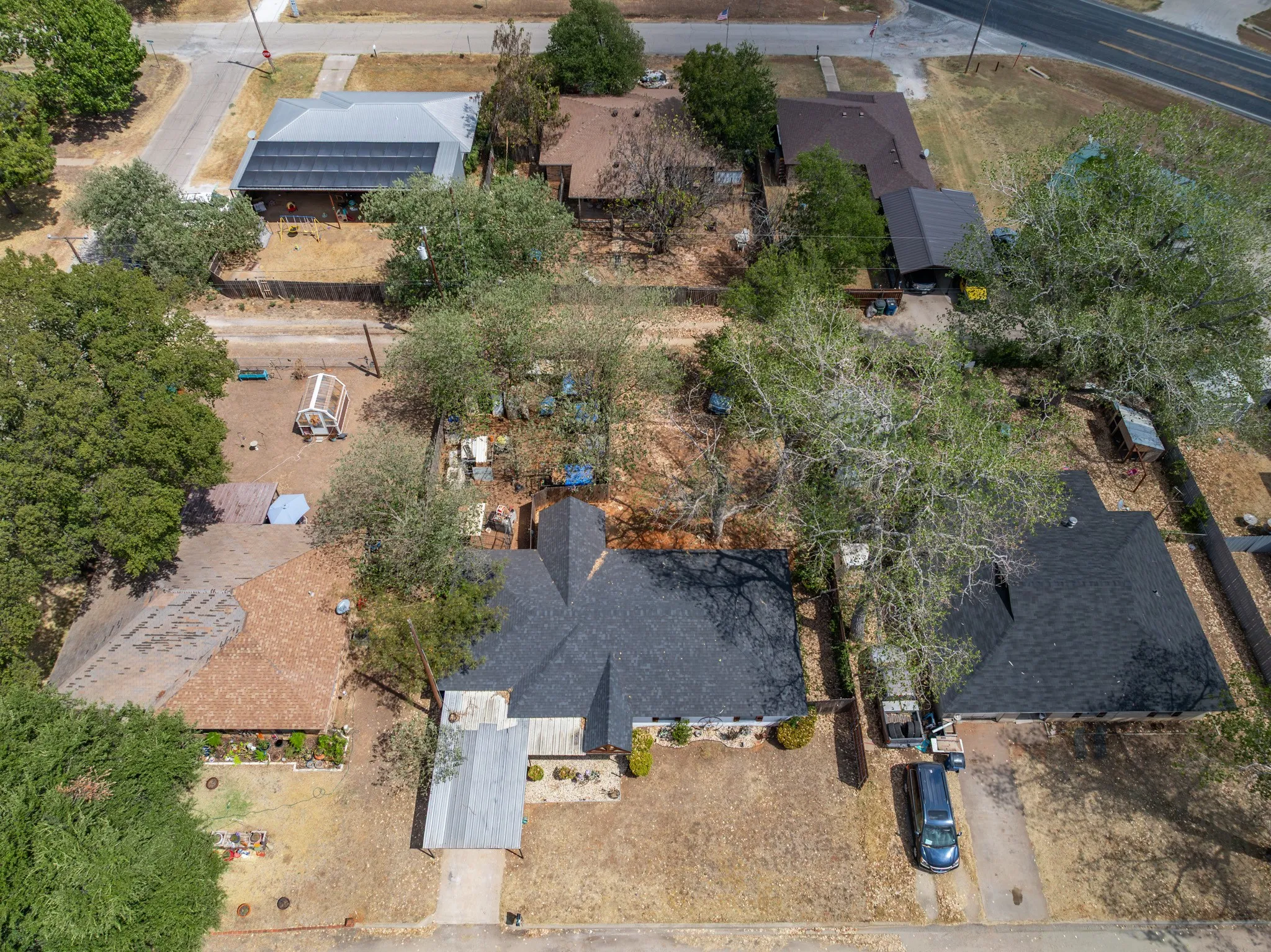 Single Family Residence For Sale in Hill County , 603 S Brazos Street, Whitney, Texas 76692, 4 Bedroom, 2 Bathroom, Garage spaces, 1,488 Sqft, built in 0, mls#21391267, Real Estate Agent in Whitney, Homes For Sale in Hill county, Homes For Sale in Whitney, Realtor in Whitney Texas, Real Estate Brokerage Independent Realty Texas, Luminita Cordes Realtor