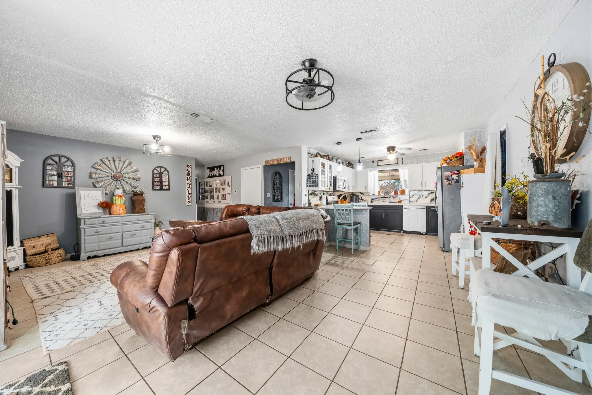 Single Family Residence For Sale in Hill County , 603 S Brazos Street, Whitney, Texas 76692, 4 Bedroom, 2 Bathroom, Garage spaces, 1,488 Sqft, built in 0, mls#21391267, Real Estate Agent in Whitney, Homes For Sale in Hill county, Homes For Sale in Whitney, Realtor in Whitney Texas, Real Estate Brokerage Independent Realty Texas, Luminita Cordes Realtor