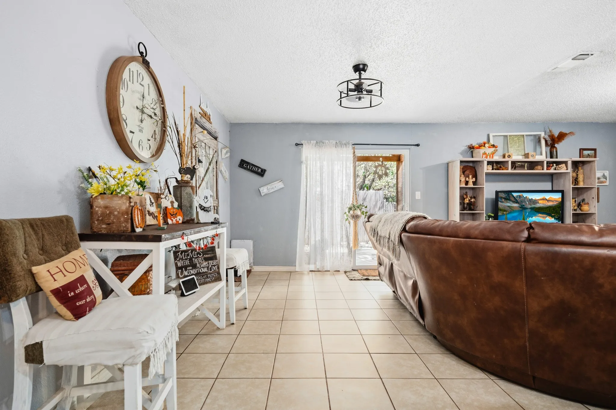 Single Family Residence For Sale in Hill County , 603 S Brazos Street, Whitney, Texas 76692, 4 Bedroom, 2 Bathroom, Garage spaces, 1,488 Sqft, built in 0, mls#21391267, Real Estate Agent in Whitney, Homes For Sale in Hill county, Homes For Sale in Whitney, Realtor in Whitney Texas, Real Estate Brokerage Independent Realty Texas, Luminita Cordes Realtor