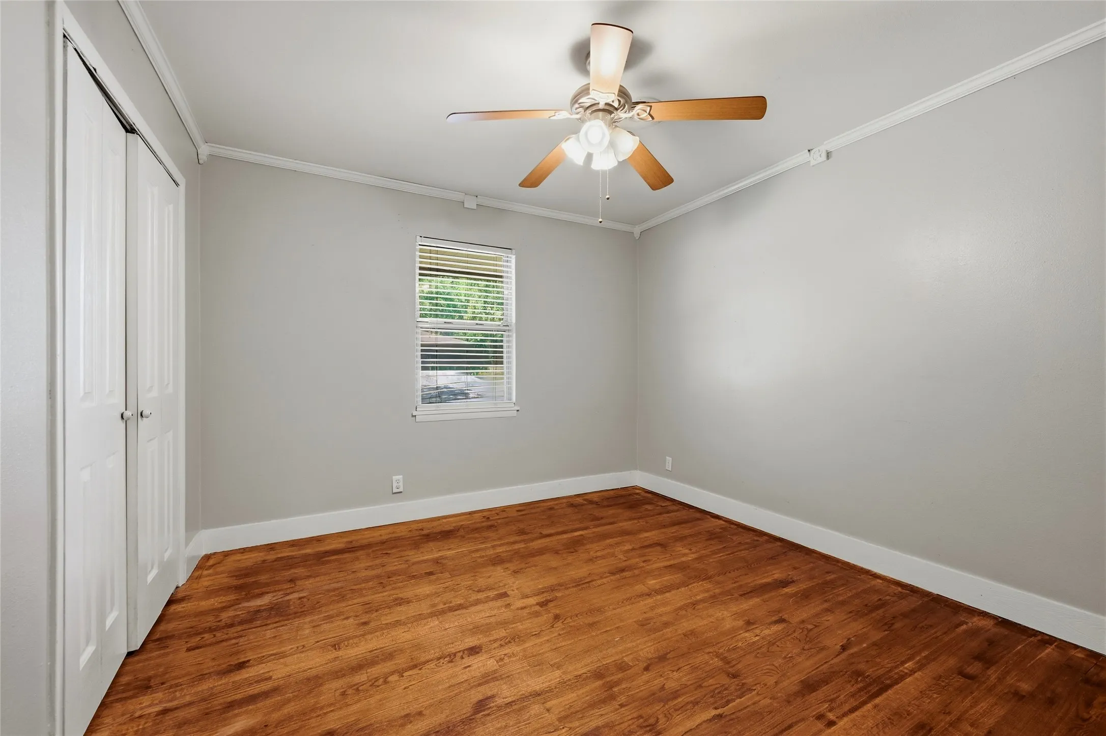 Single Family Residence For Sale in Grayson County , 1303 Lafayette Drive, Denison, Texas 75020, 3 Bedroom, 2 Bathroom, 2 Garage spaces, 1,352 Sqft, built in 1960, mls#21391354, Real Estate Agent in Denison, Homes For Sale in Grayson county, Homes For Sale in Denison, Realtor in Denison Texas, Real Estate Brokerage Independent Realty Texas, Luminita Cordes Realtor