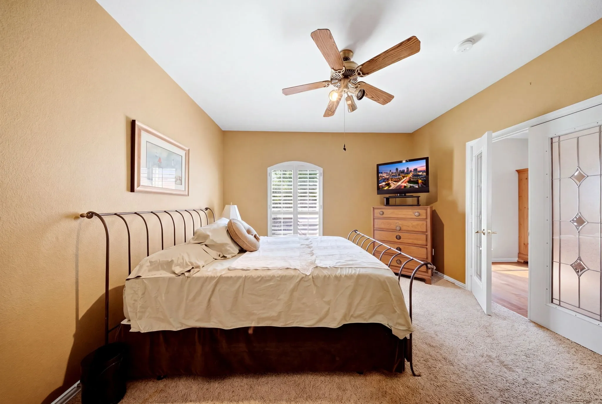 Single Family Residence For Sale in Denton County , 2805 Prestonwood Drive, Plano, Texas 75093, 3 Bedroom, 3 Bathroom, 2 Garage spaces, 3,689 Sqft, built in 1998, mls#21390491, Real Estate Agent in Plano, Homes For Sale in Denton county, Homes For Sale in Plano, Realtor in Plano Texas, Real Estate Brokerage Independent Realty Texas, Luminita Cordes Realtor