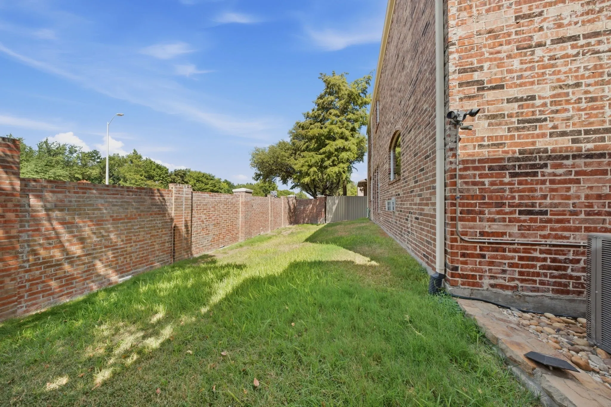 Single Family Residence For Sale in Denton County , 2805 Prestonwood Drive, Plano, Texas 75093, 3 Bedroom, 3 Bathroom, 2 Garage spaces, 3,689 Sqft, built in 1998, mls#21390491, Real Estate Agent in Plano, Homes For Sale in Denton county, Homes For Sale in Plano, Realtor in Plano Texas, Real Estate Brokerage Independent Realty Texas, Luminita Cordes Realtor