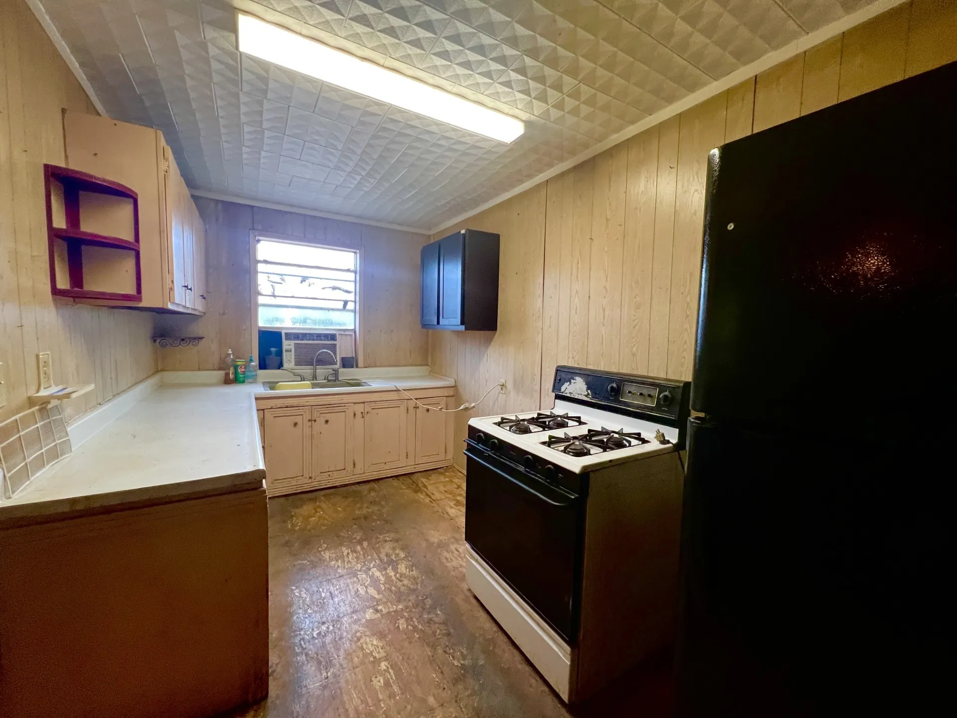Single Family Residence For Sale in Brown County , 211 Lucas Drive, Early, Texas 76802, 3 Bedroom, 1 Bathroom, Garage spaces, 1,646 Sqft, built in 0, mls#21391322, Real Estate Agent in Early, Homes For Sale in Brown county, Homes For Sale in Early, Realtor in Early Texas, Real Estate Brokerage Independent Realty Texas, Luminita Cordes Realtor