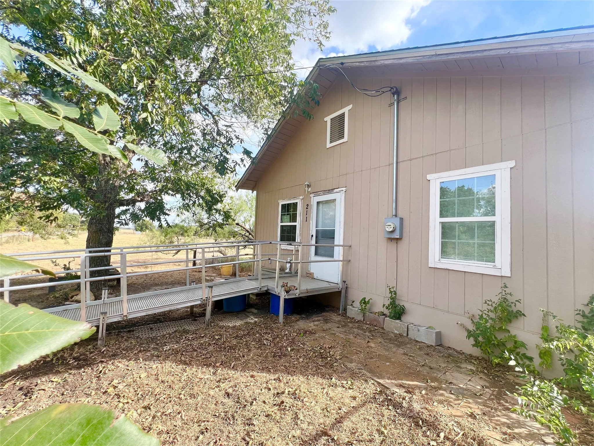 Single Family Residence For Sale in Brown County , 211 Lucas Drive, Early, Texas 76802, 3 Bedroom, 1 Bathroom, Garage spaces, 1,646 Sqft, built in 0, mls#21391322, Real Estate Agent in Early, Homes For Sale in Brown county, Homes For Sale in Early, Realtor in Early Texas, Real Estate Brokerage Independent Realty Texas, Luminita Cordes Realtor