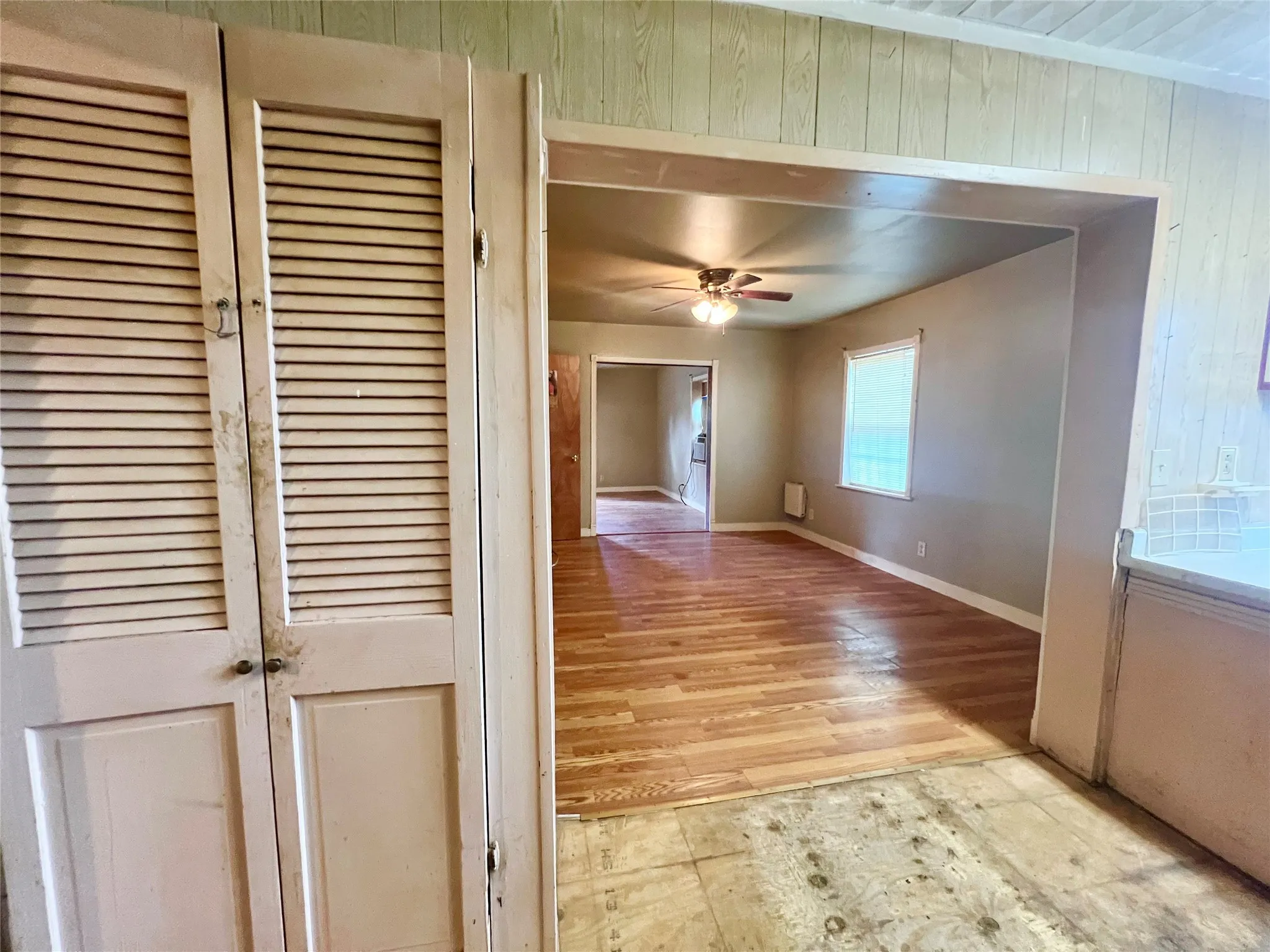 Single Family Residence For Sale in Brown County , 211 Lucas Drive, Early, Texas 76802, 3 Bedroom, 1 Bathroom, Garage spaces, 1,646 Sqft, built in 0, mls#21391322, Real Estate Agent in Early, Homes For Sale in Brown county, Homes For Sale in Early, Realtor in Early Texas, Real Estate Brokerage Independent Realty Texas, Luminita Cordes Realtor