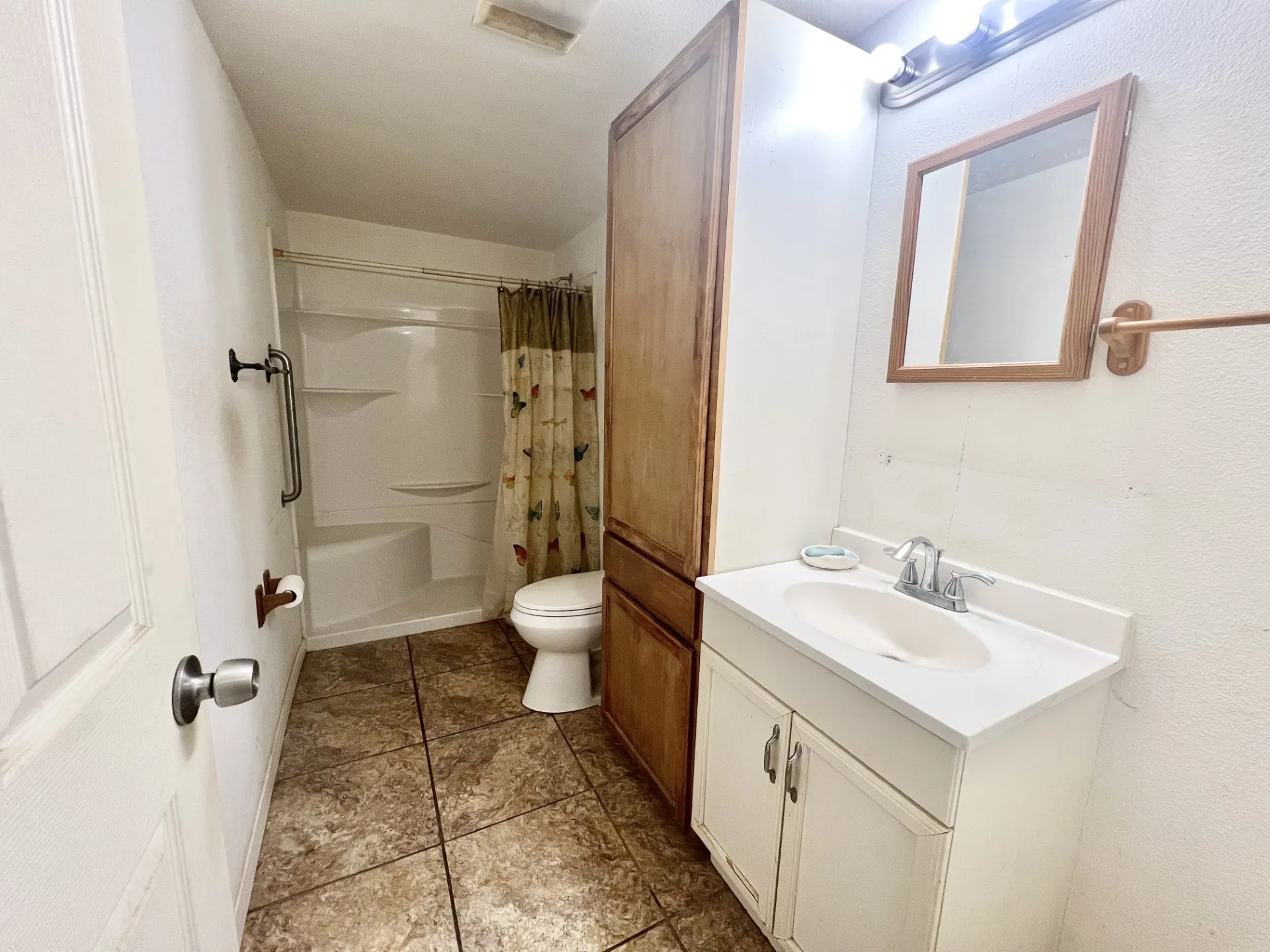 Single Family Residence For Sale in Brown County , 211 Lucas Drive, Early, Texas 76802, 3 Bedroom, 1 Bathroom, Garage spaces, 1,646 Sqft, built in 0, mls#21391322, Real Estate Agent in Early, Homes For Sale in Brown county, Homes For Sale in Early, Realtor in Early Texas, Real Estate Brokerage Independent Realty Texas, Luminita Cordes Realtor