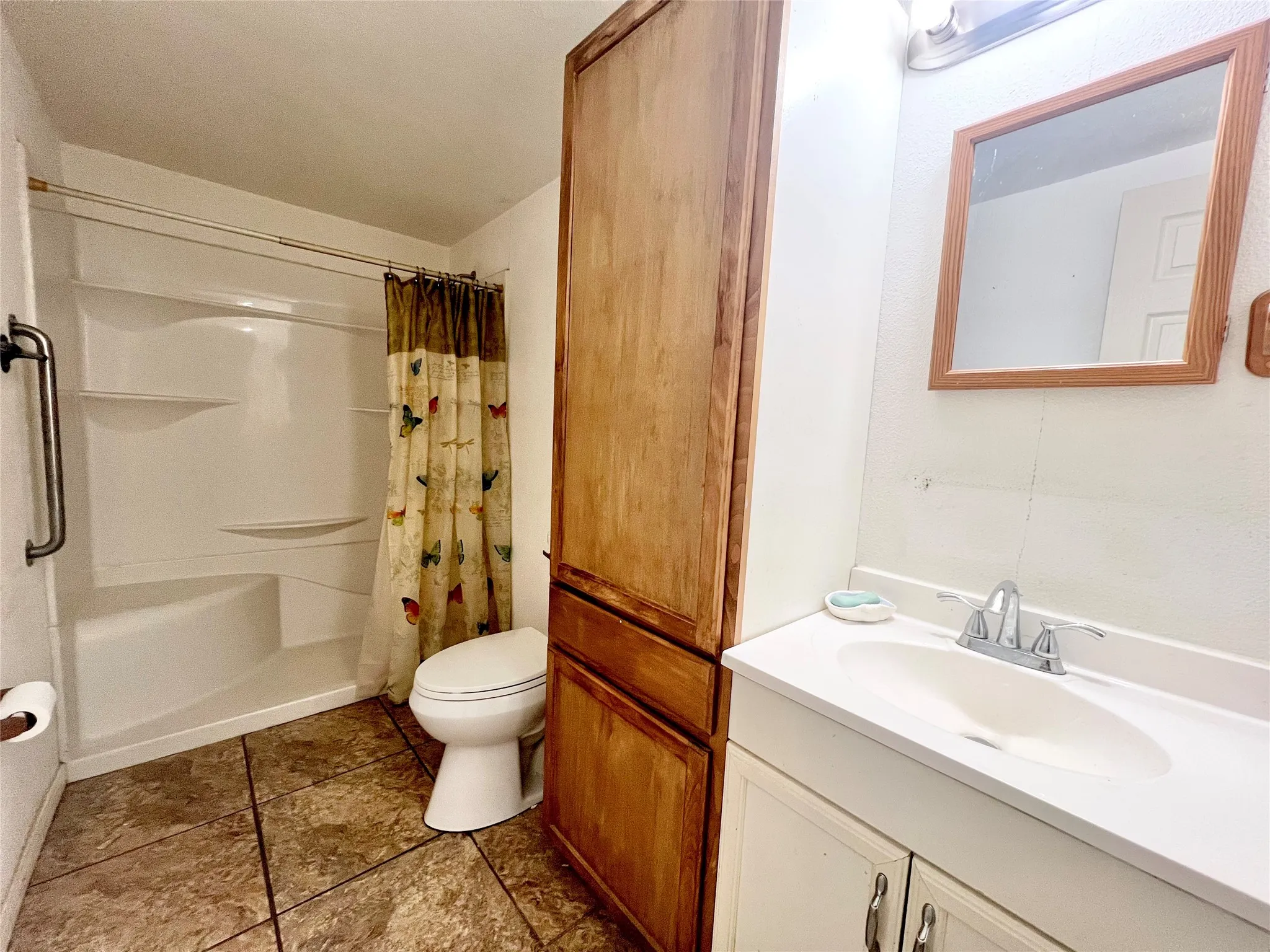 Single Family Residence For Sale in Brown County , 211 Lucas Drive, Early, Texas 76802, 3 Bedroom, 1 Bathroom, Garage spaces, 1,646 Sqft, built in 0, mls#21391322, Real Estate Agent in Early, Homes For Sale in Brown county, Homes For Sale in Early, Realtor in Early Texas, Real Estate Brokerage Independent Realty Texas, Luminita Cordes Realtor
