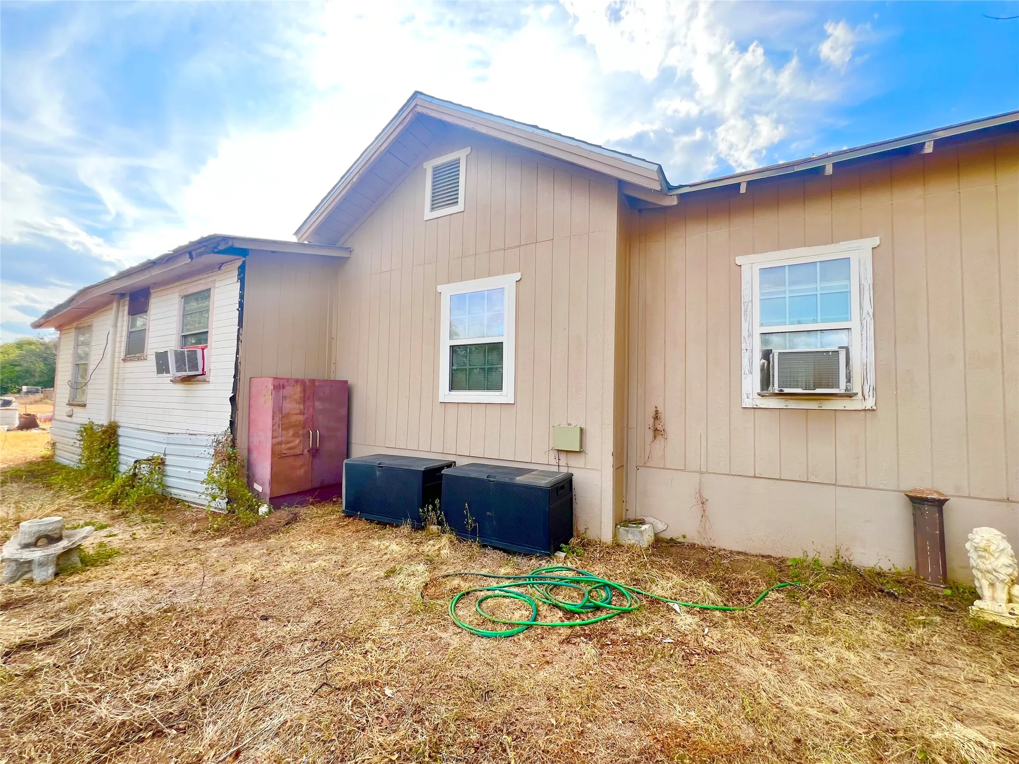 Single Family Residence For Sale in Brown County , 211 Lucas Drive, Early, Texas 76802, 3 Bedroom, 1 Bathroom, Garage spaces, 1,646 Sqft, built in 0, mls#21391322, Real Estate Agent in Early, Homes For Sale in Brown county, Homes For Sale in Early, Realtor in Early Texas, Real Estate Brokerage Independent Realty Texas, Luminita Cordes Realtor