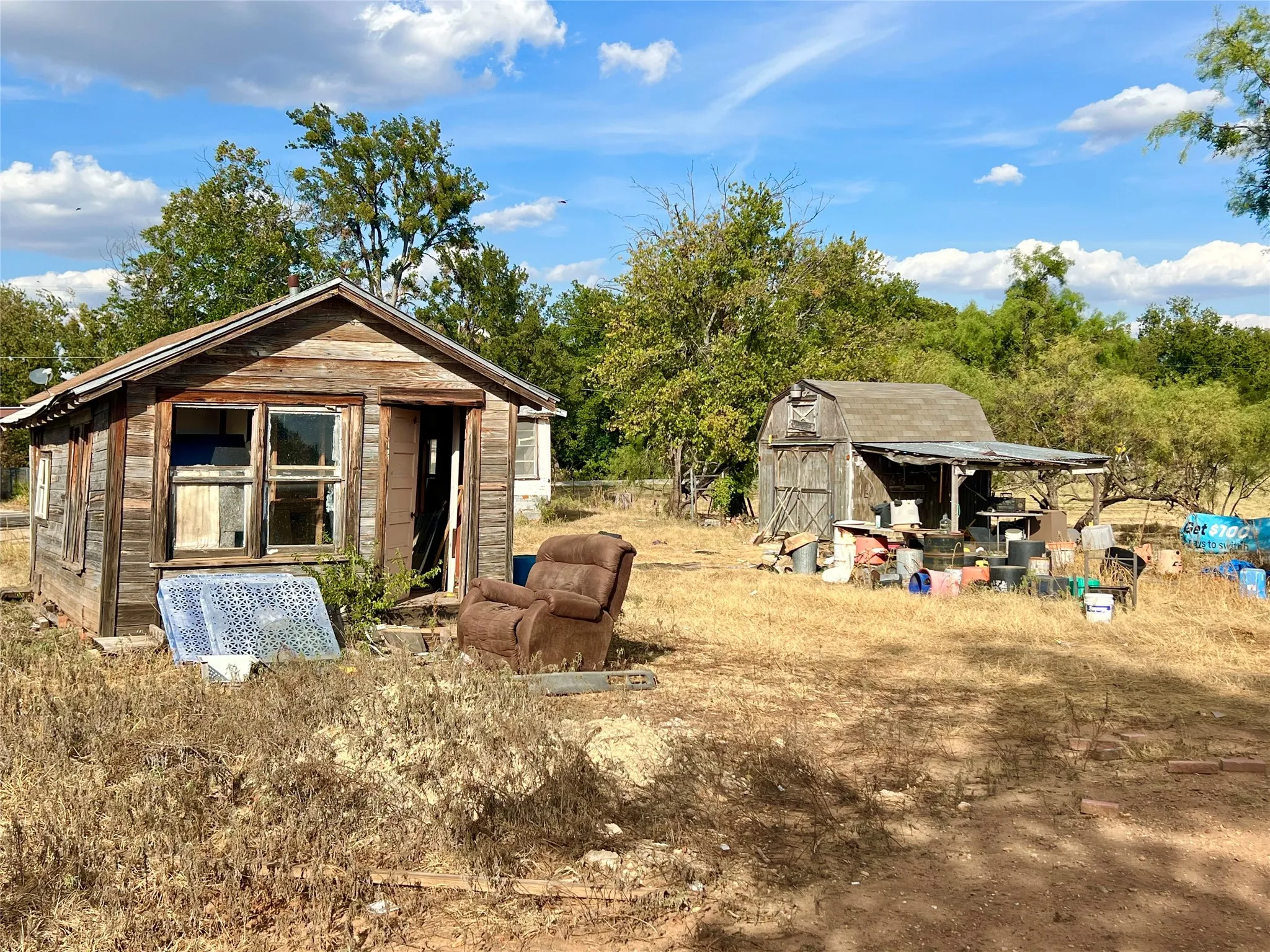 Single Family Residence For Sale in Brown County , 211 Lucas Drive, Early, Texas 76802, 3 Bedroom, 1 Bathroom, Garage spaces, 1,646 Sqft, built in 0, mls#21391322, Real Estate Agent in Early, Homes For Sale in Brown county, Homes For Sale in Early, Realtor in Early Texas, Real Estate Brokerage Independent Realty Texas, Luminita Cordes Realtor