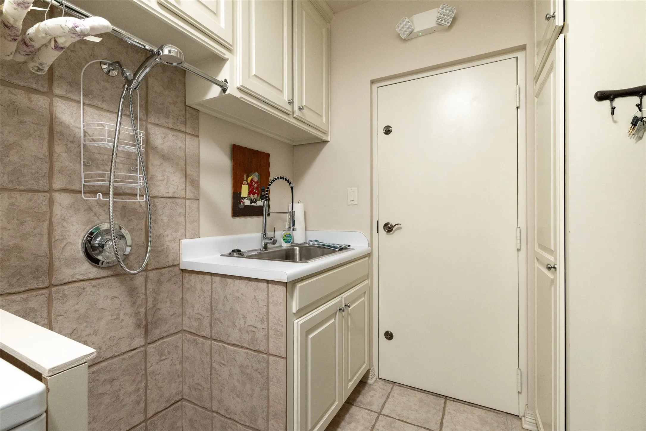 Shower perfect for pet cleaning.