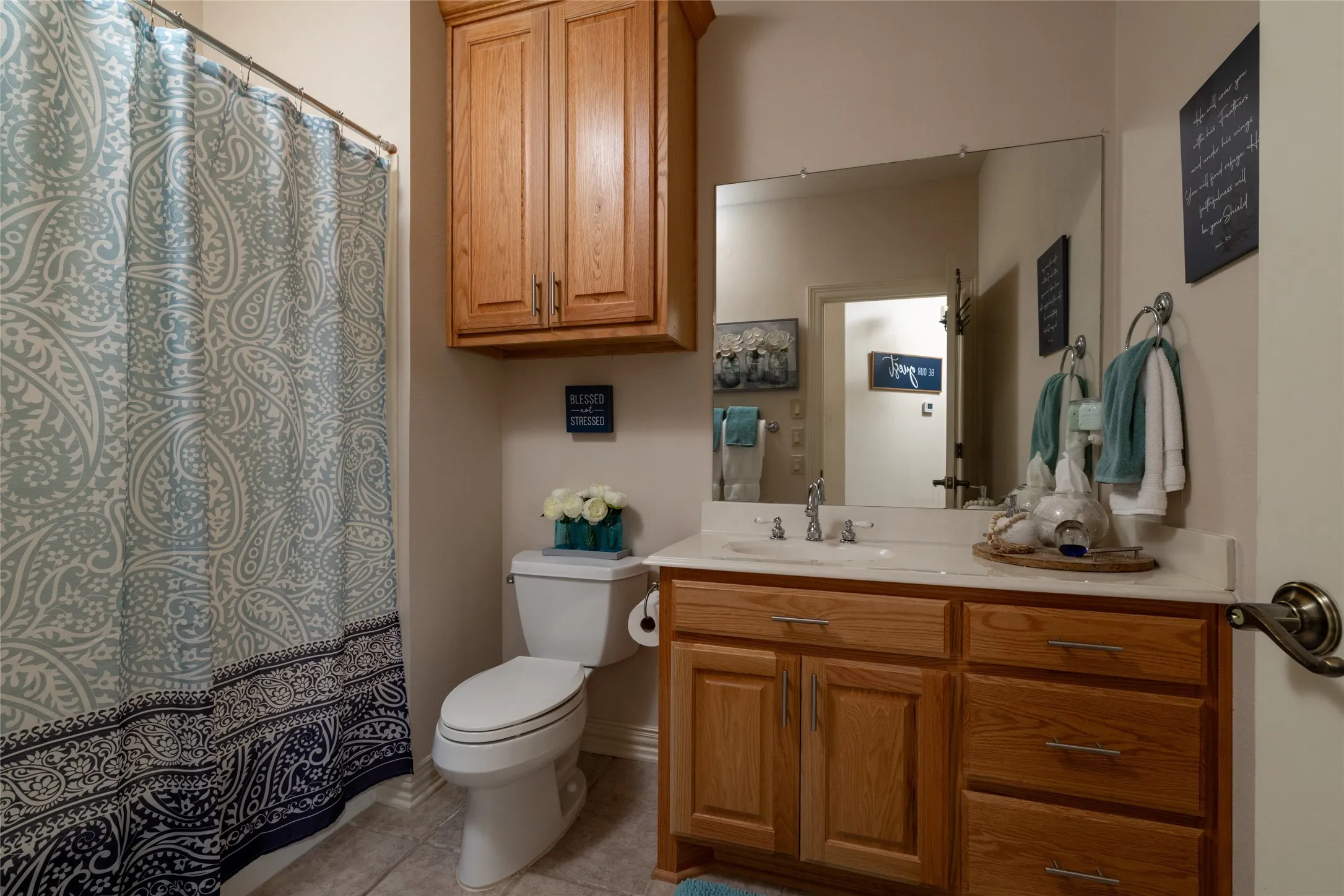 Single Family Residence For Sale in Wise County , 115 Lakeview Drive 1, Runaway Bay, Texas 76426, 3 Bedroom, 3 Bathroom, 2 Garage spaces, 2,744 Sqft, built in 2001, mls#21391232, Real Estate Agent in Runaway Bay, Homes For Sale in Wise county, Homes For Sale in Runaway Bay, Realtor in Runaway Bay Texas, Real Estate Brokerage Independent Realty Texas, Luminita Cordes Realtor