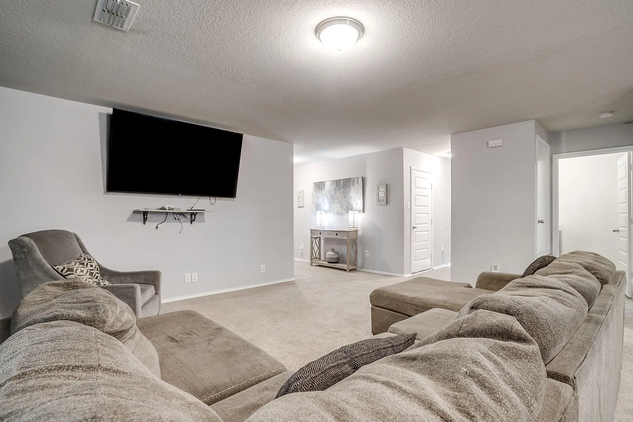 Single Family Residence For Sale in Tarrant County , 3033 Whitetail Chase Drive, Fort Worth, Texas 76108, 3 Bedroom, 2 Bathroom, 2 Garage spaces, 1,327 Sqft, built in 2019, mls#21385281, Real Estate Agent in Fort Worth, Homes For Sale in Tarrant county, Homes For Sale in Fort Worth, Realtor in Fort Worth Texas, Real Estate Brokerage Independent Realty Texas, Luminita Cordes Realtor