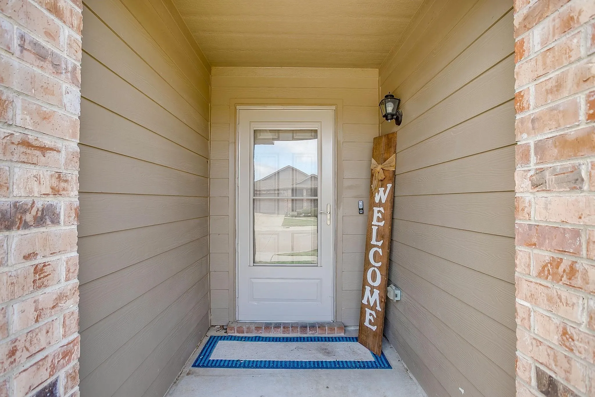Single Family Residence For Sale in Tarrant County , 3033 Whitetail Chase Drive, Fort Worth, Texas 76108, 3 Bedroom, 2 Bathroom, 2 Garage spaces, 1,327 Sqft, built in 2019, mls#21385281, Real Estate Agent in Fort Worth, Homes For Sale in Tarrant county, Homes For Sale in Fort Worth, Realtor in Fort Worth Texas, Real Estate Brokerage Independent Realty Texas, Luminita Cordes Realtor