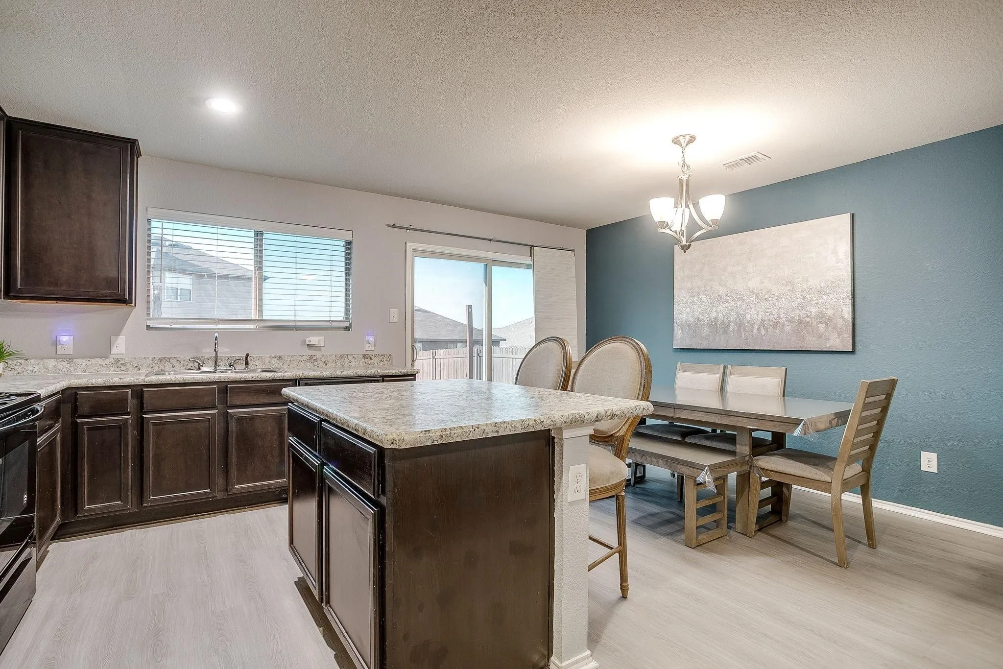Single Family Residence For Sale in Tarrant County , 3033 Whitetail Chase Drive, Fort Worth, Texas 76108, 3 Bedroom, 2 Bathroom, 2 Garage spaces, 1,327 Sqft, built in 2019, mls#21385281, Real Estate Agent in Fort Worth, Homes For Sale in Tarrant county, Homes For Sale in Fort Worth, Realtor in Fort Worth Texas, Real Estate Brokerage Independent Realty Texas, Luminita Cordes Realtor